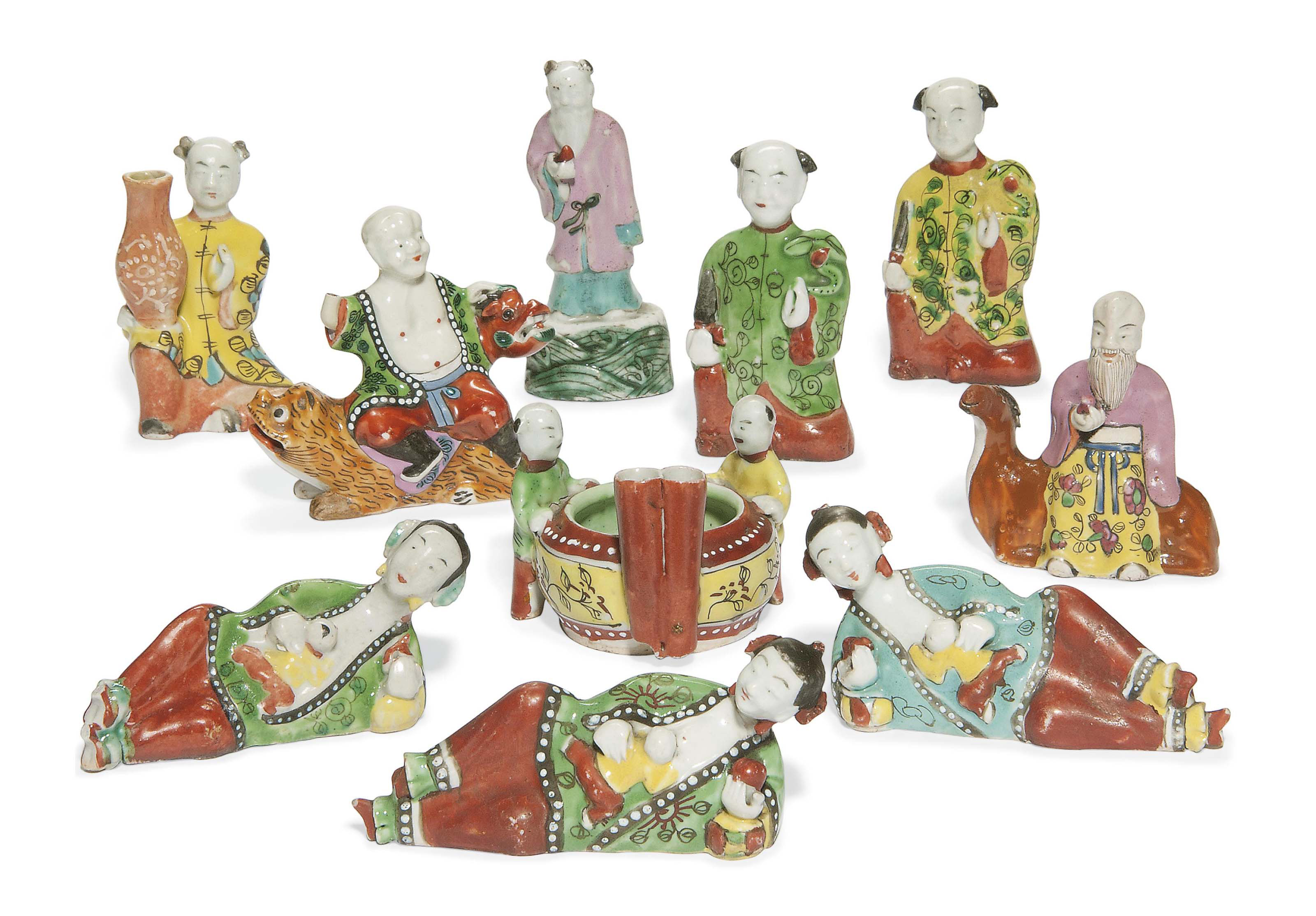 miniature chinese figures