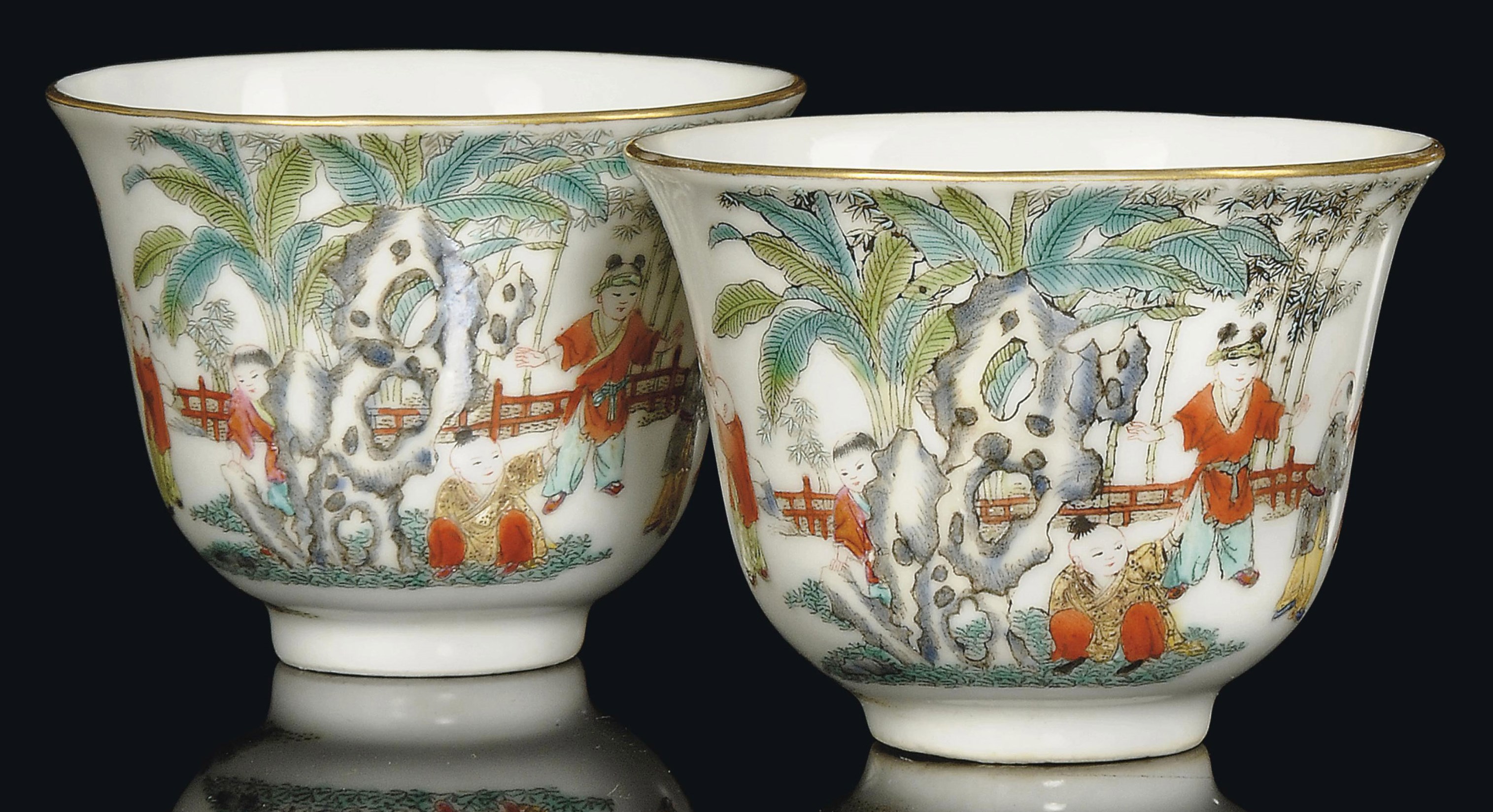 A PAIR OF CHINESE ENAMELLED CUPS , 20TH CENTURY Christie's