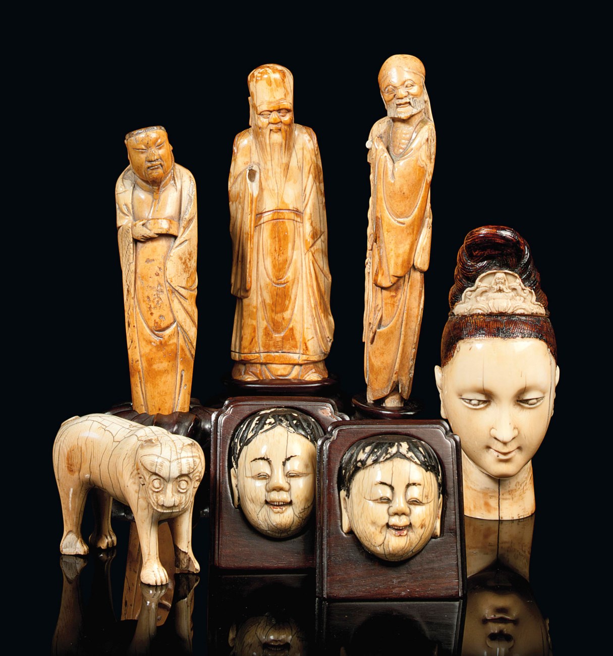 A SELECTION OF CHINESE IVORY CARVINGS , 17TH CENTURY AND LATER | Christie's