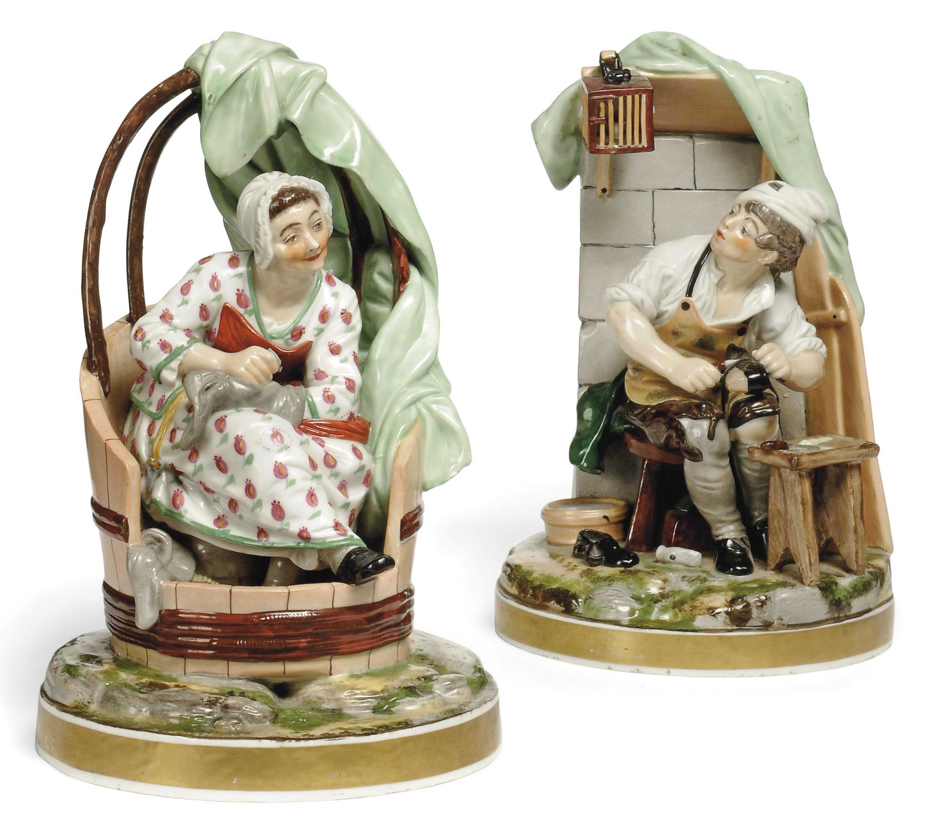 A PAIR OF RUSSIAN PORCELAIN FIGURES , MID19TH CENTURY, UNMARKED