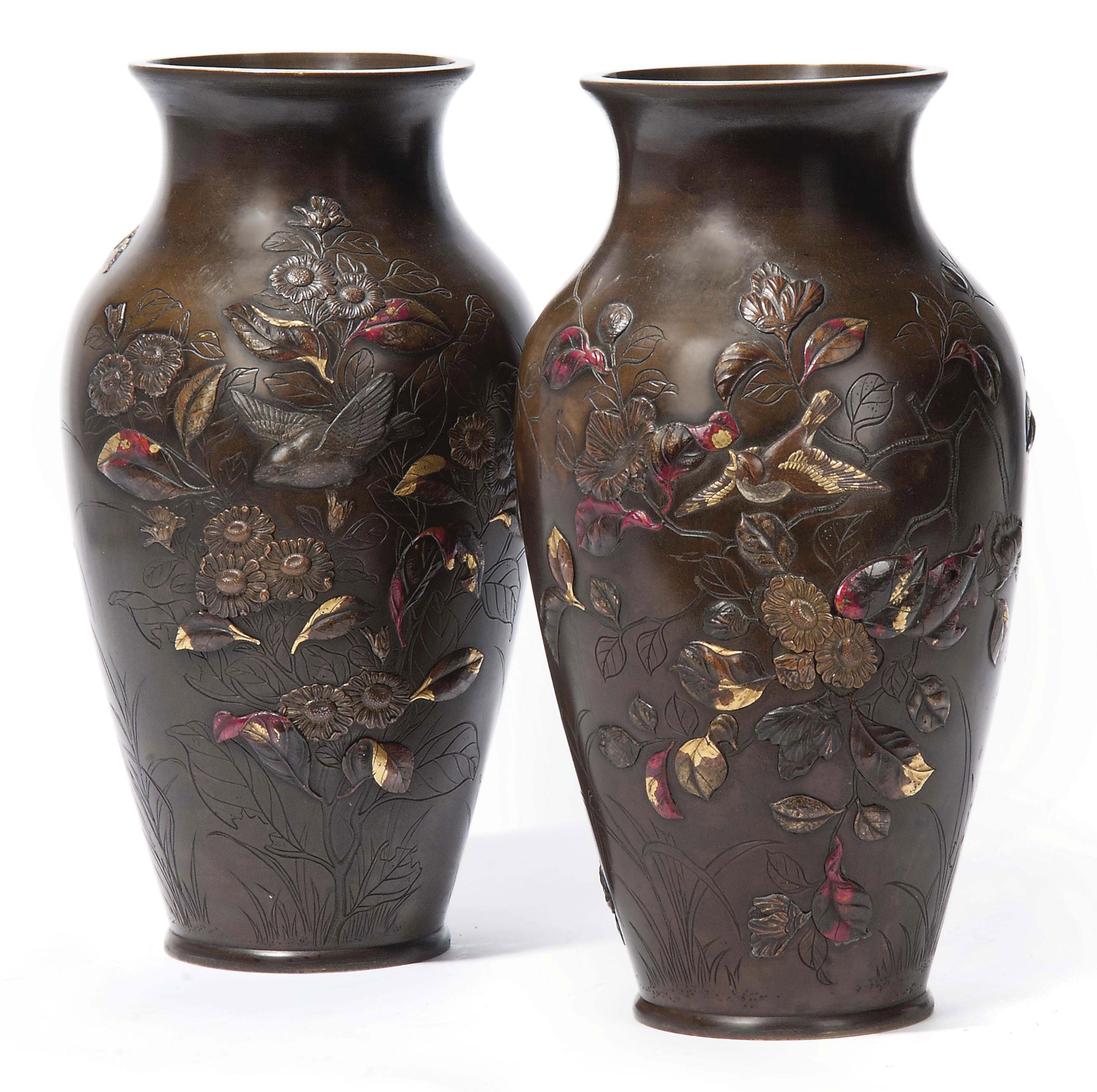 A PAIR OF JAPANESE BRONZE VASES , 19TH CENTURY Christie's