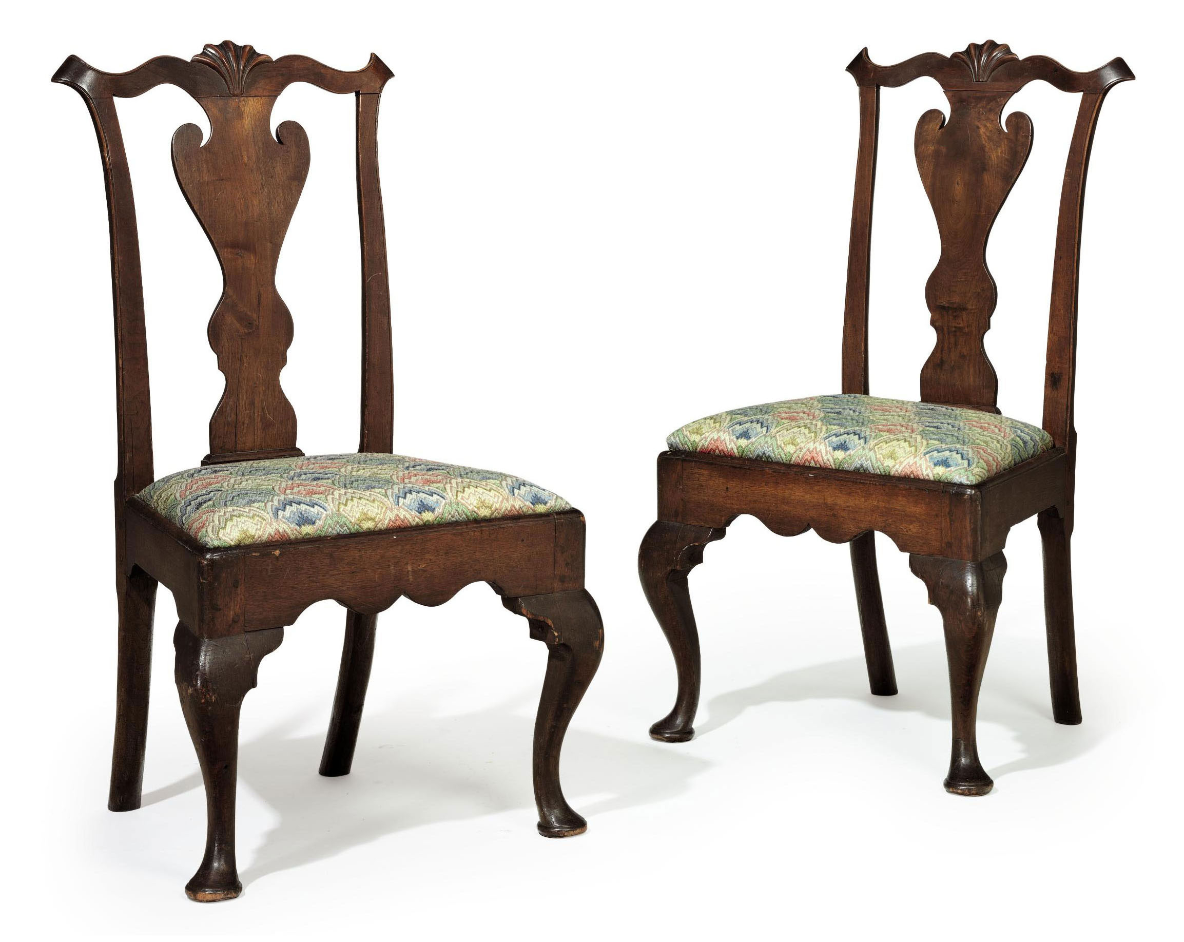 Download A PAIR OF QUEEN ANNE CARVED WALNUT SIDE CHAIRS , DELAWARE RIVER VALLEY, 1740-1760 | Christie's