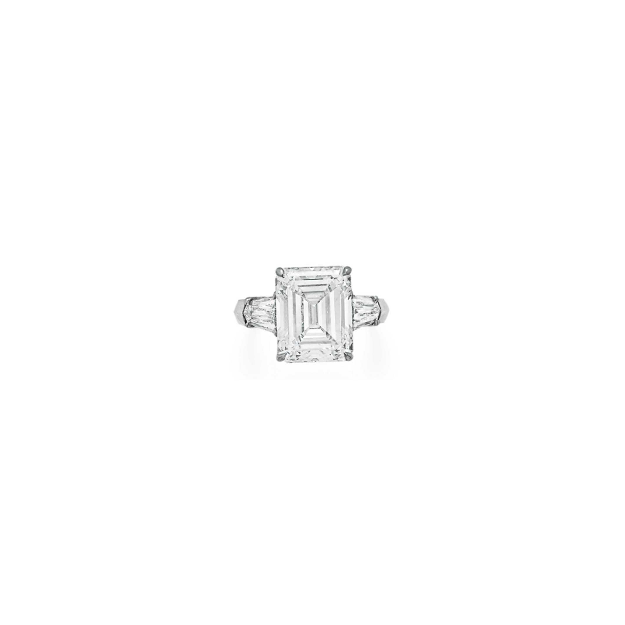 A DIAMOND RING, BY SABBADINI