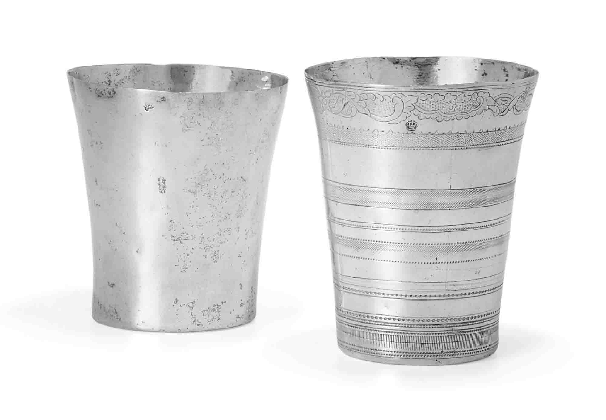 A PAIR OF SPANISH COLONIAL SILVER BEAKERS , GUATEMALA, LATE 18TH OR