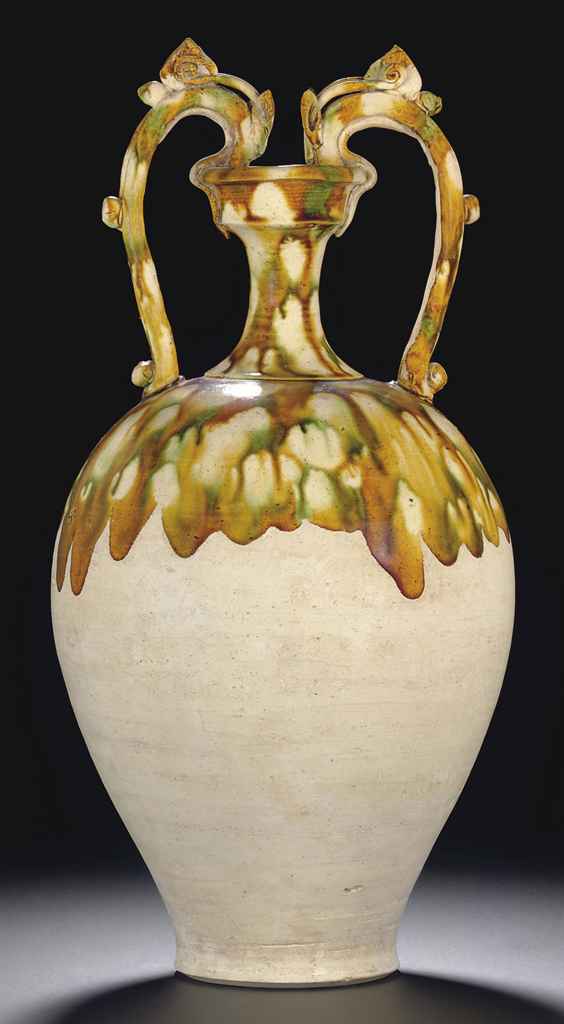 A RARE SANCAI-GLAZED POTTERY AMPHORA , TANG DYNASTY (618-907) | Christie's