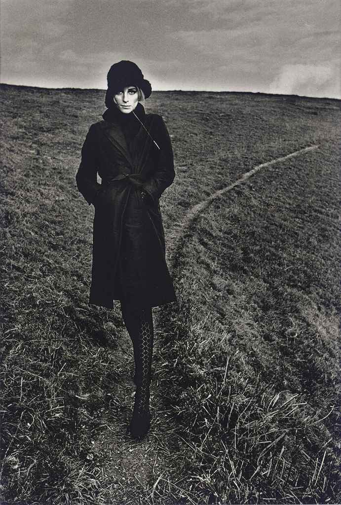 希少　Jeanloup Sieff　Etats d'âme... JEANLOUP SIEFF (1933-2000) , Portrait d'une Dame en Noir, 1964