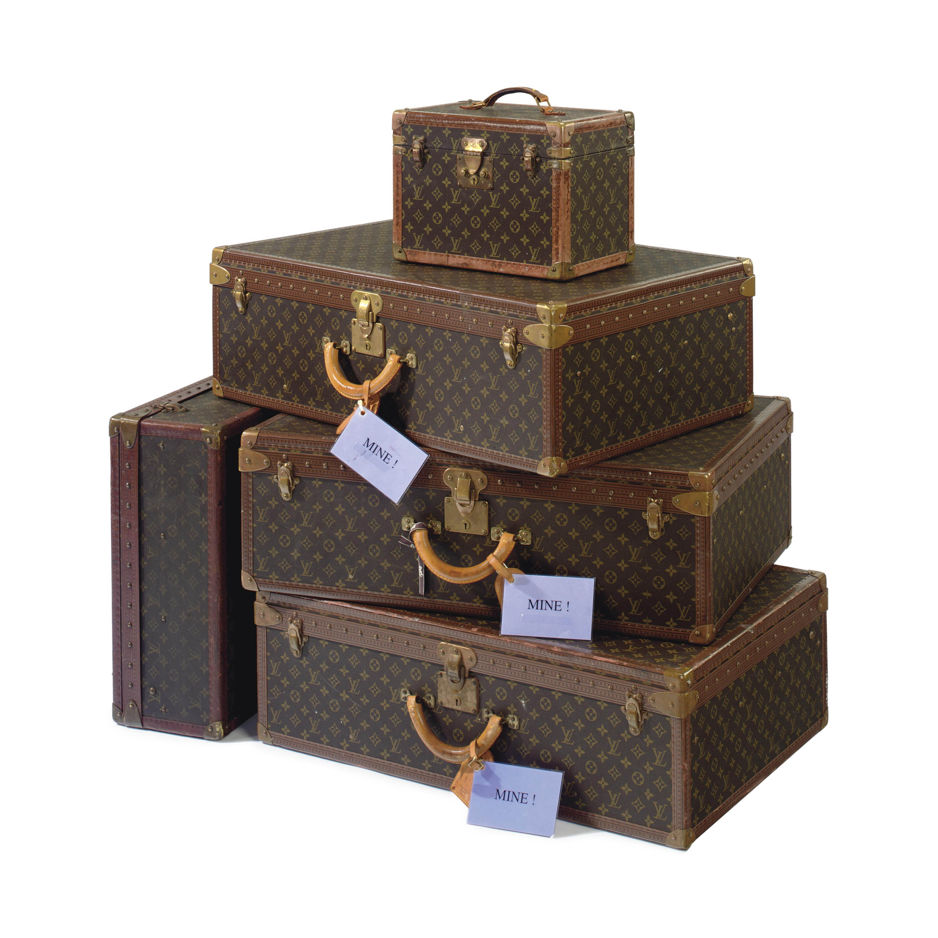 A SET OF ALZER SUITCASES AND A BOITE PHARMACIE