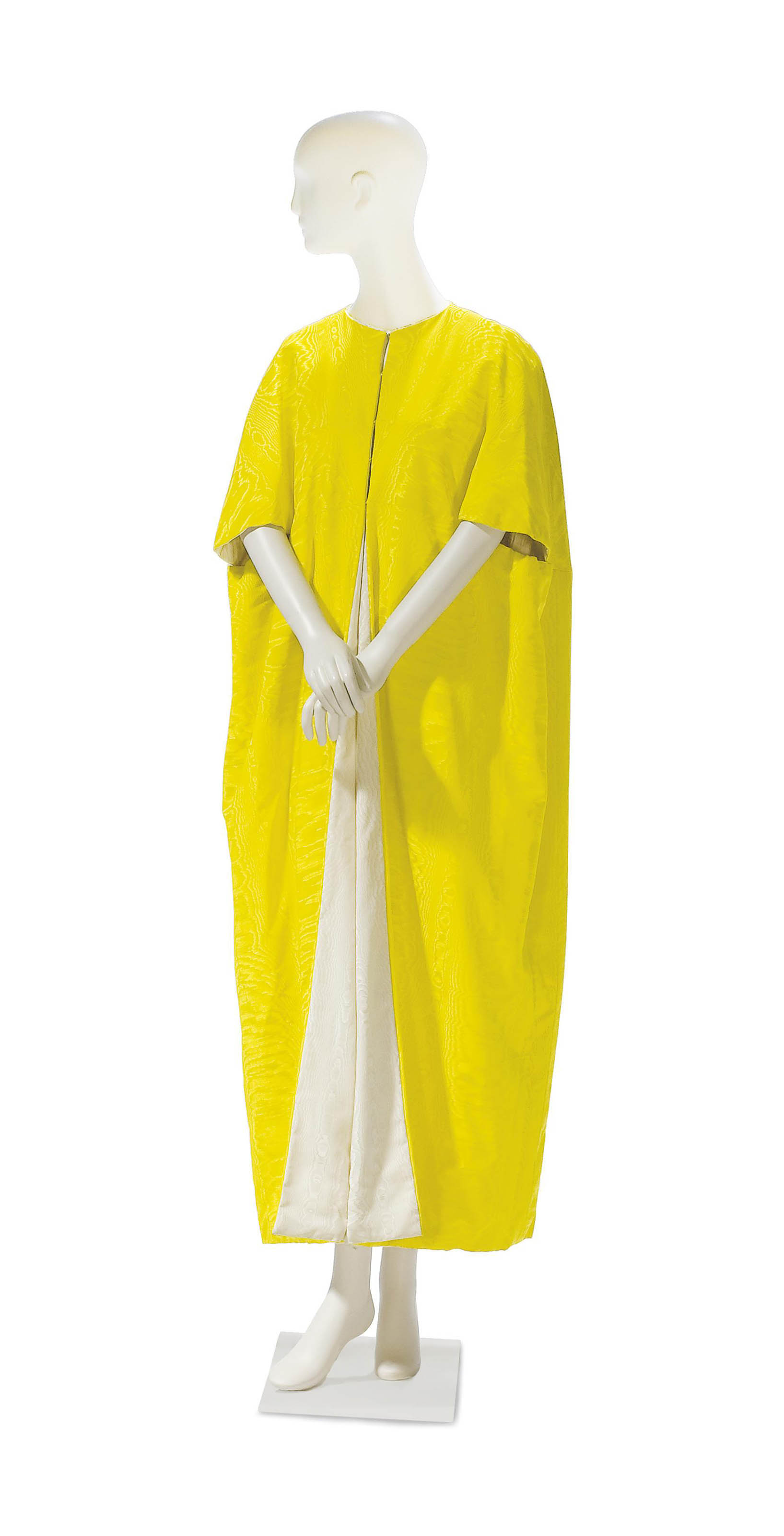 A SYBIL CONNOLLY YELLOW MOIR GROSGRAIN SILK EVENING COAT