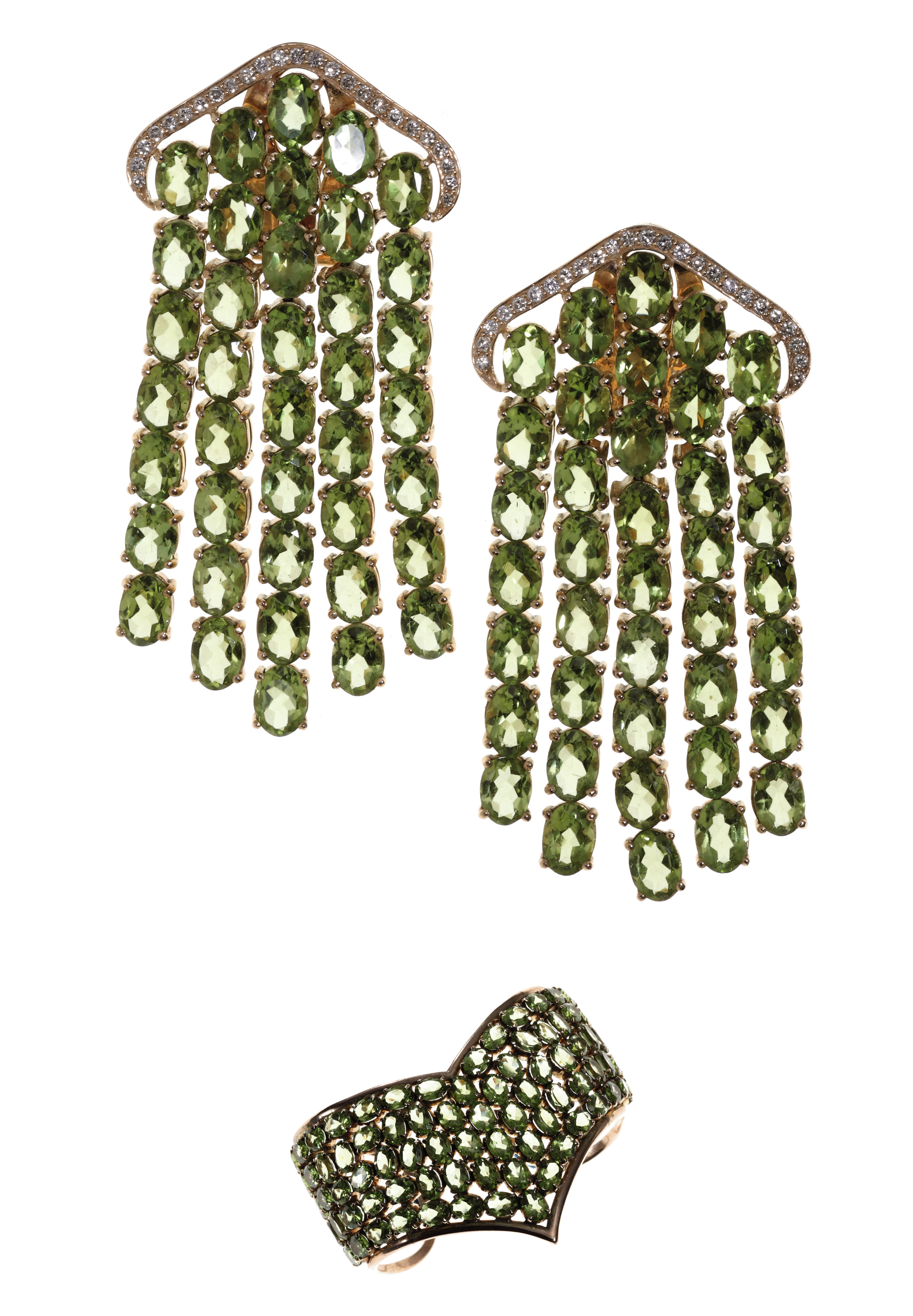 A SET OF PERIDOT AND GOLD JEWELRY | Christie's