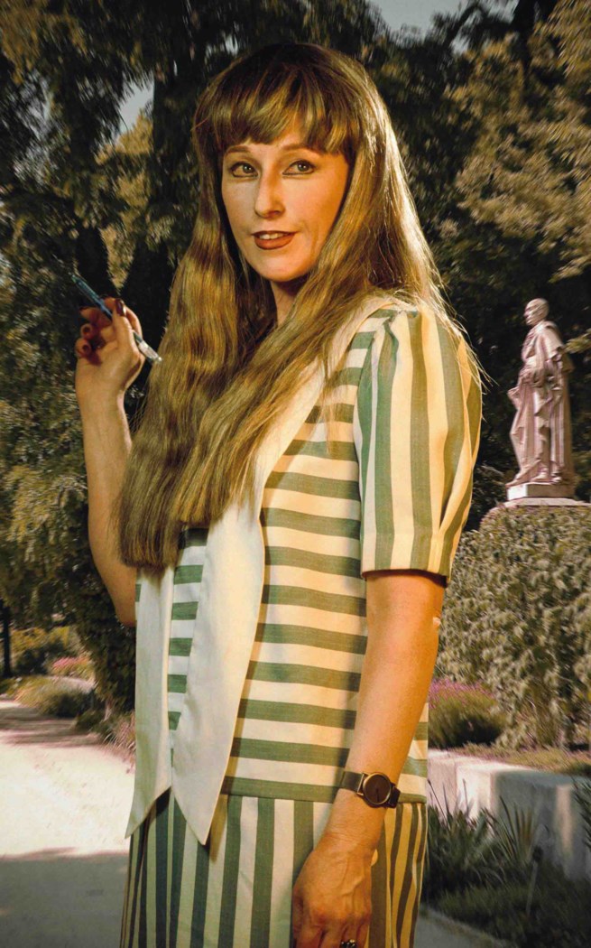 Cindy sherman essay 08 picture