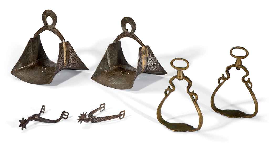 Paire D’étriers à Panier Dit Cage
