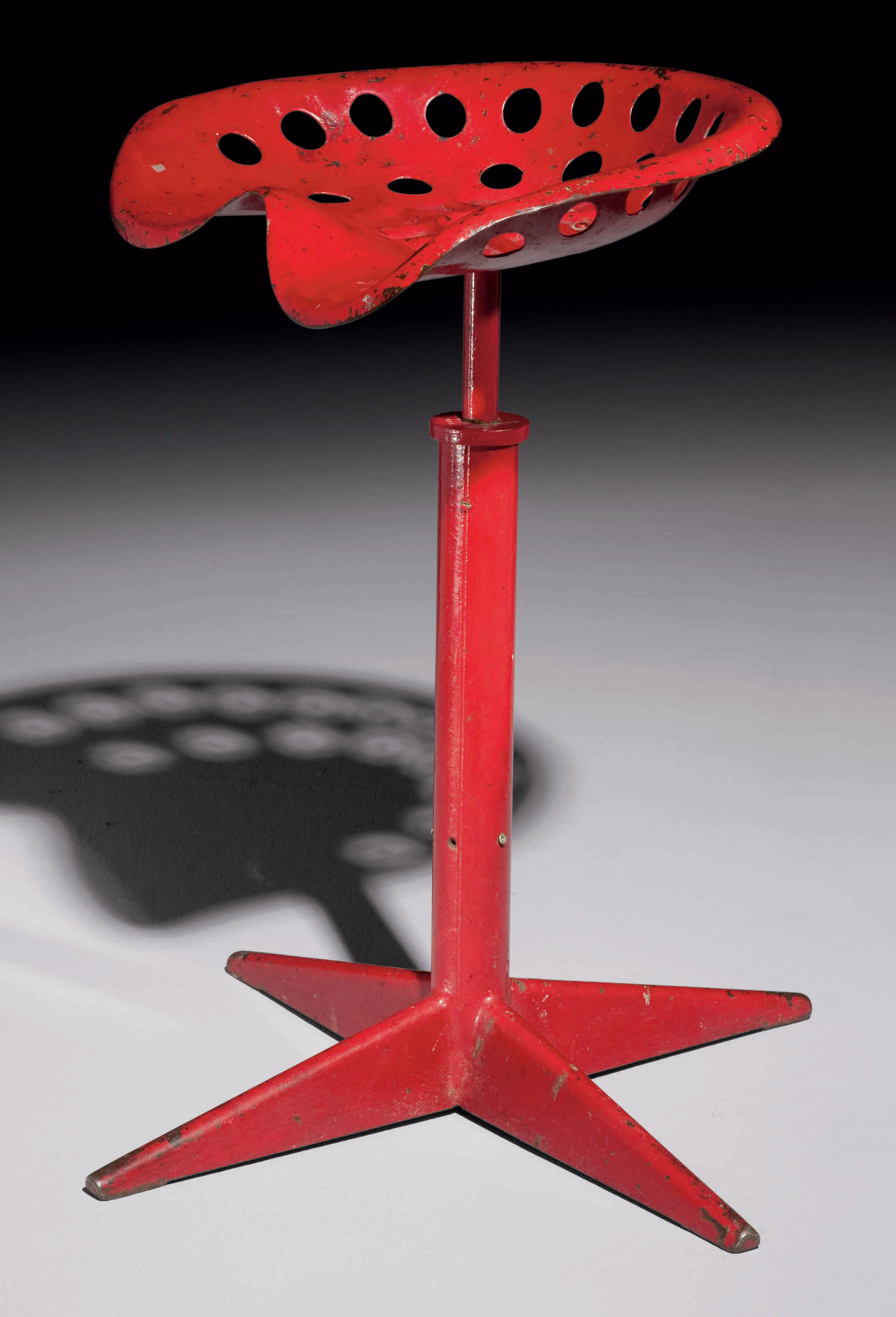 JEAN PROUVE (1901-1984) , BAHUT, LE MODELE CREE VERS 1942, CELUI