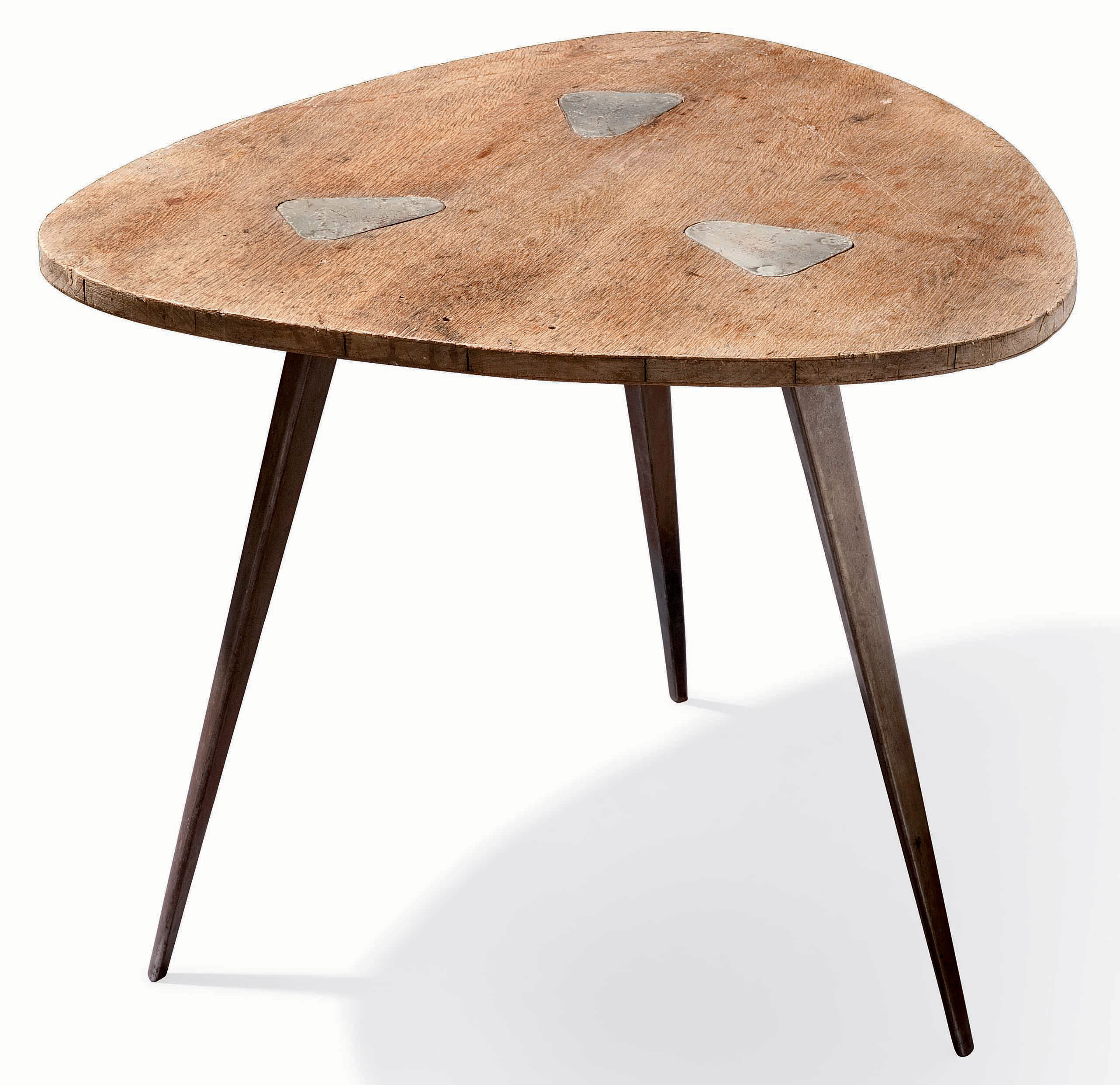 JEAN PROUVE (1901-1984) , BAHUT, LE MODELE CREE VERS 1942, CELUI