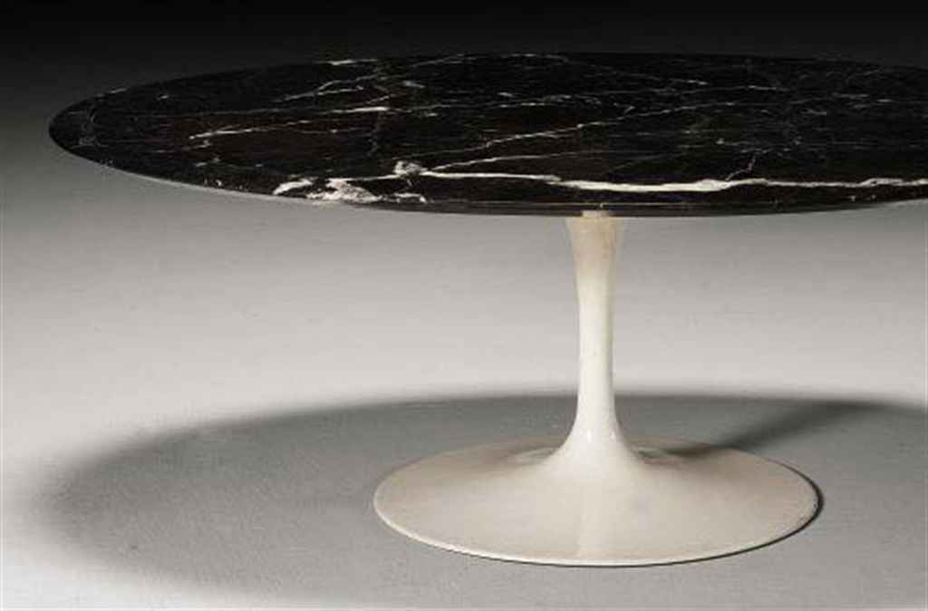 Eero Saarinen 1910 1961 Pour Knoll International Table Basse