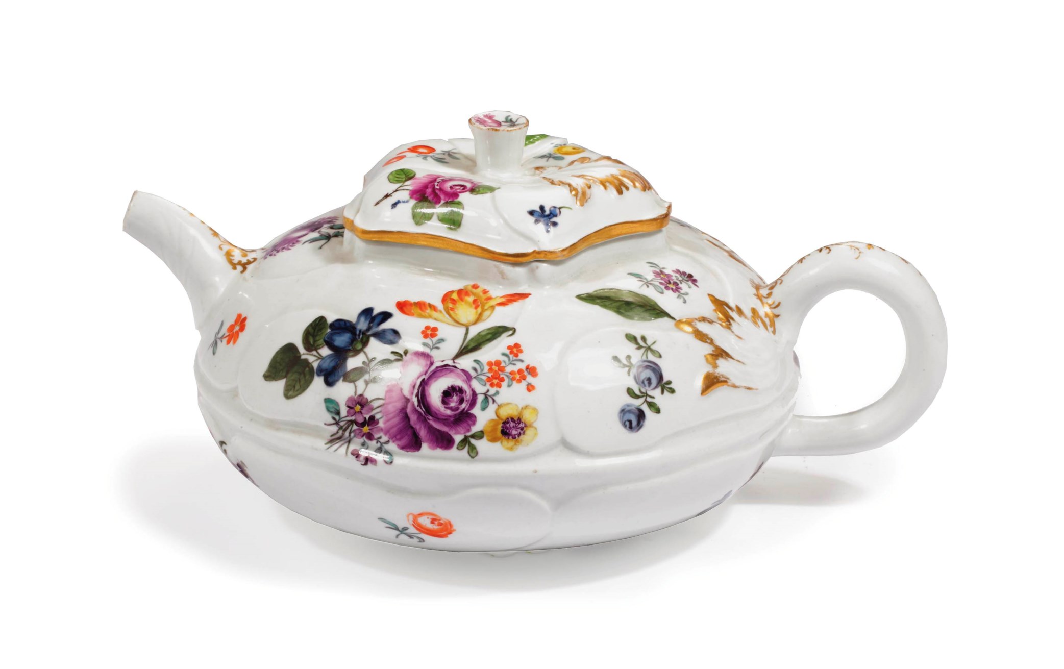 A Meissen teapot and cover
