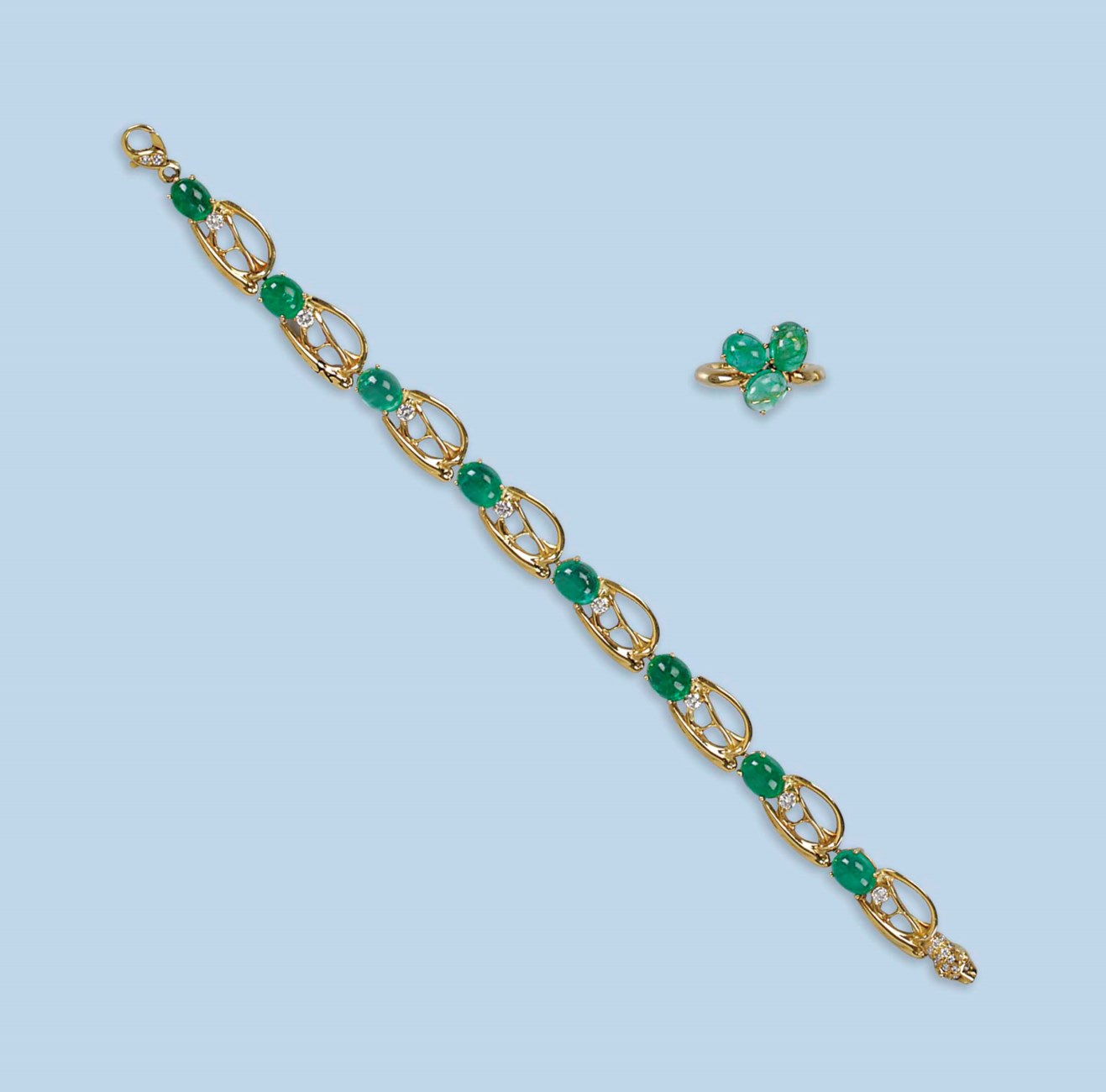 A COLLECTION OF EMERALD AND JADE JEWELLERY