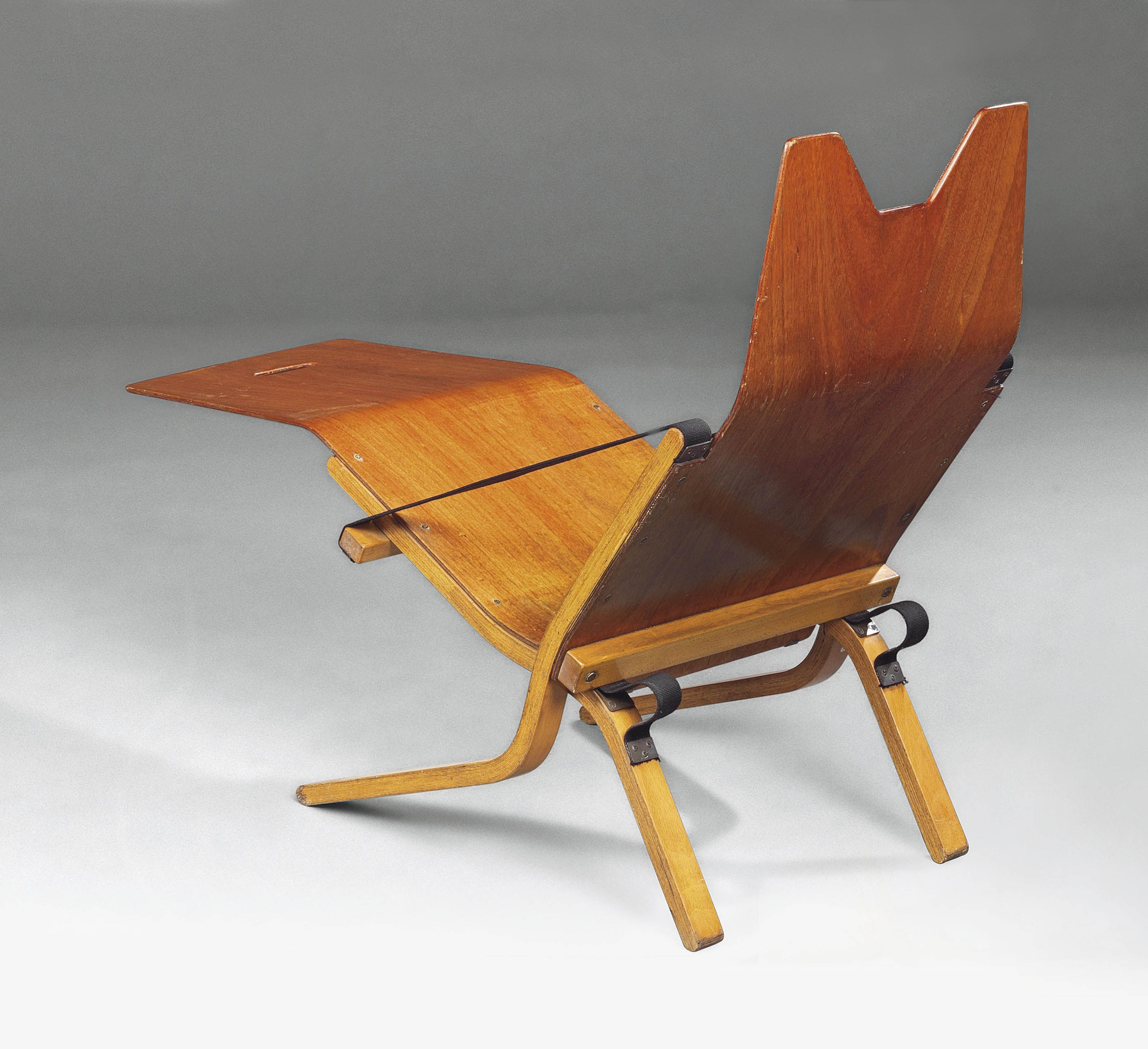 ERNEST RACE (19131964) , NEPTUNE CHAIR, DESIGNED 1953 Christie's