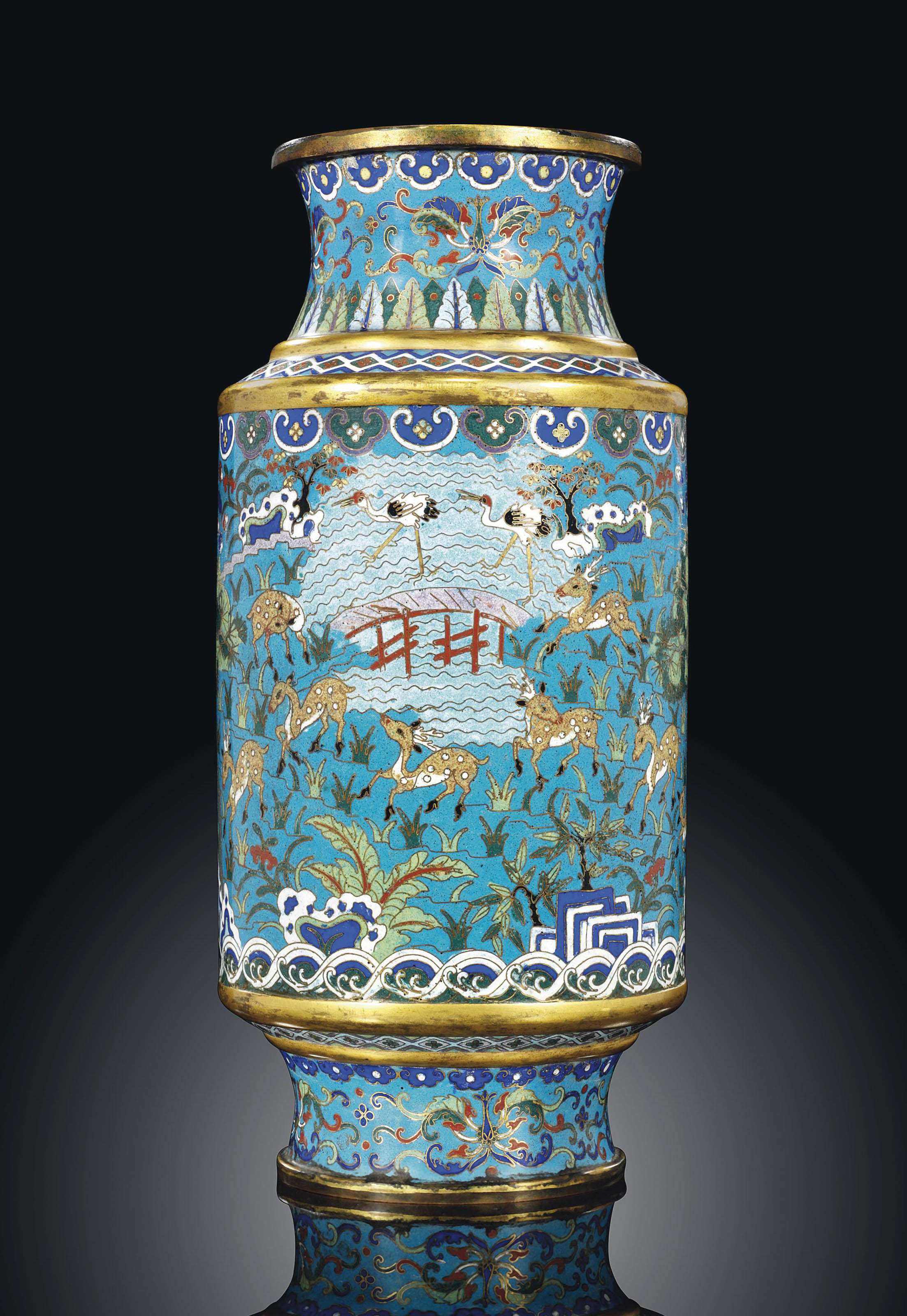 A CLOISONNÉ ENAMEL LANTERN VASE , JIAQING PERIOD (17961820) Christie's