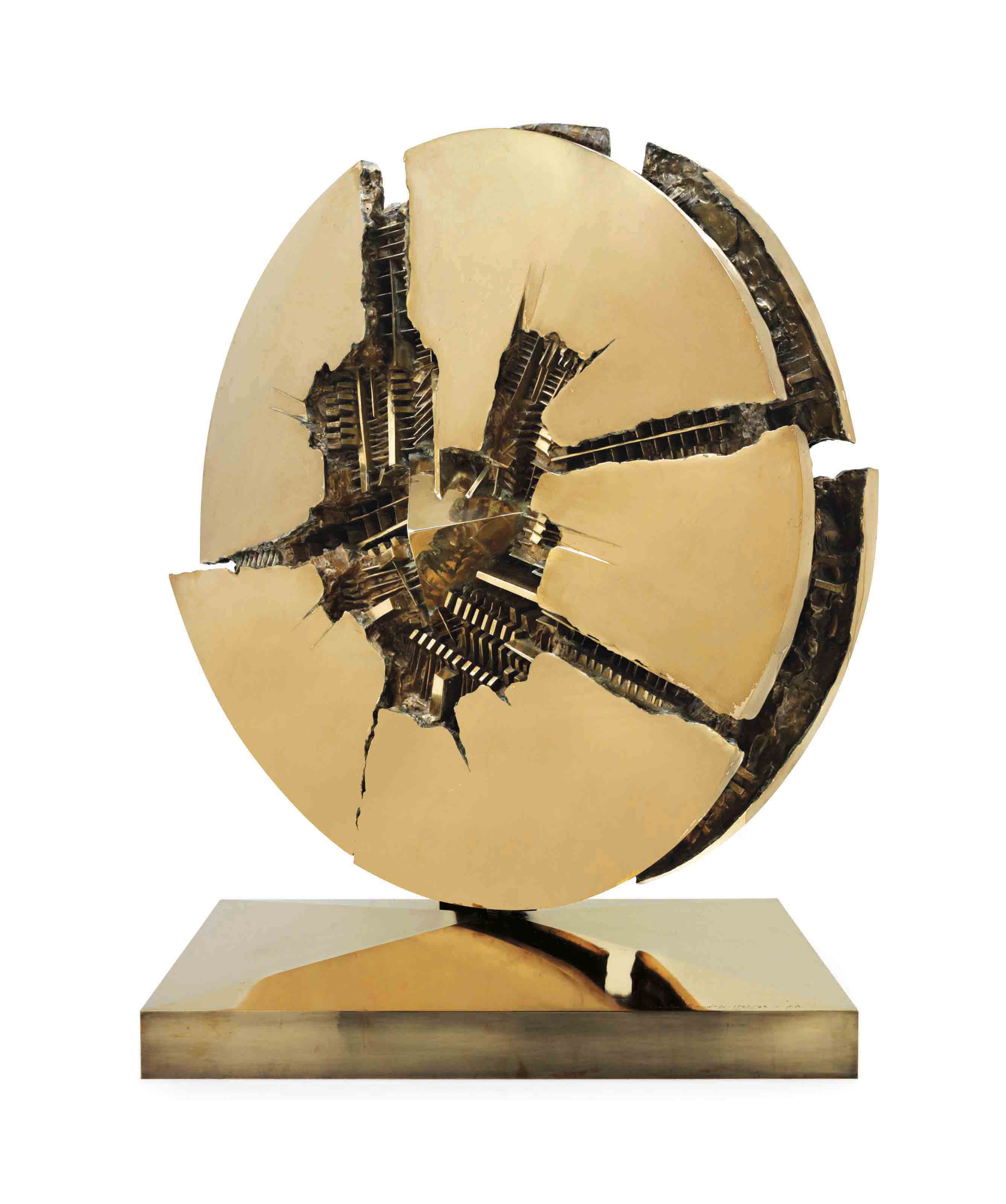 Hi folks, has anyone managed to put one of these on without having to take  the front bumper off and grille out? I fancy putting one on my Brabus.  Cheers., image size:2672x3200