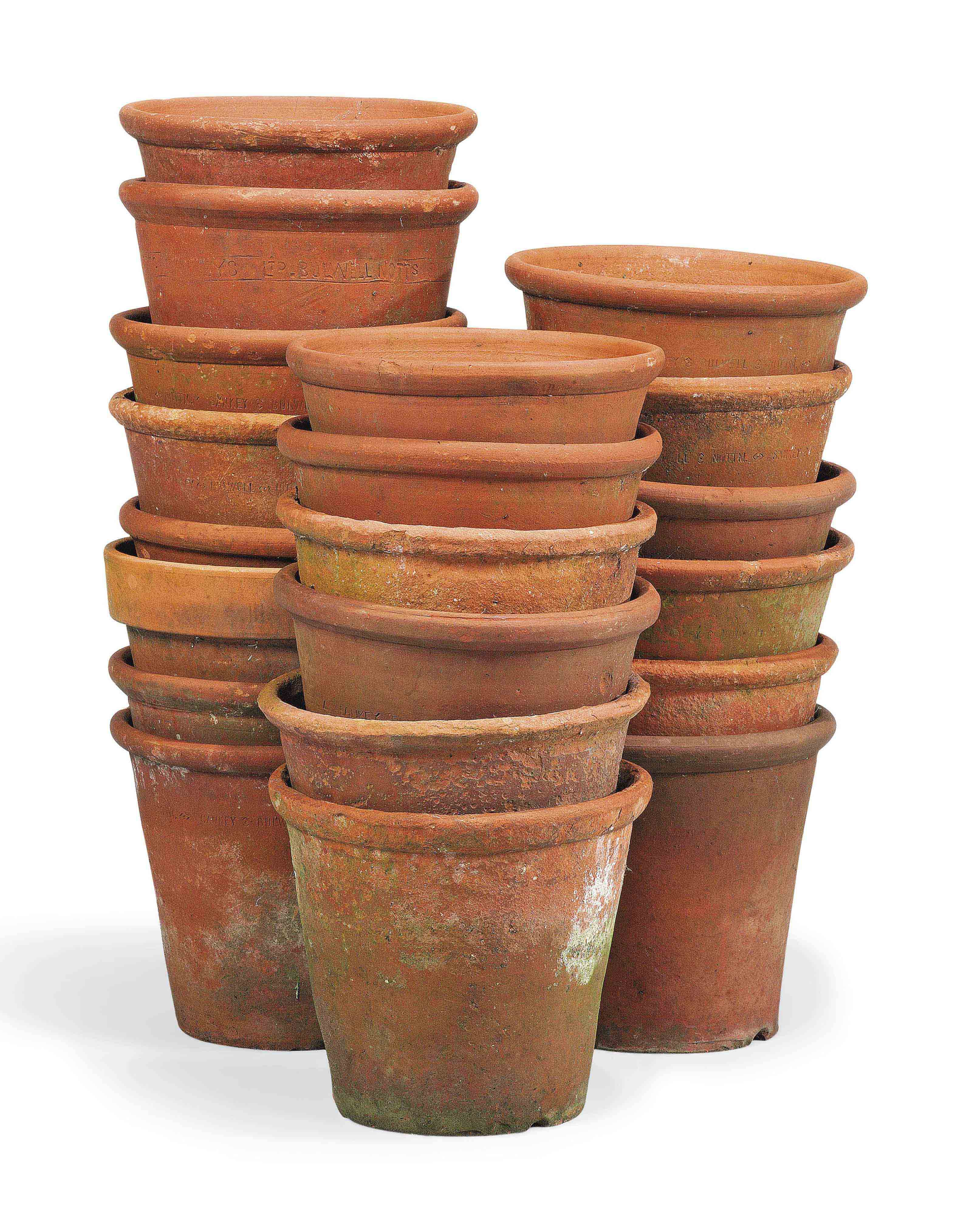 A GROUP OF TWENTY TERRACOTTA FLOWER POTS  20TH CENTURY 