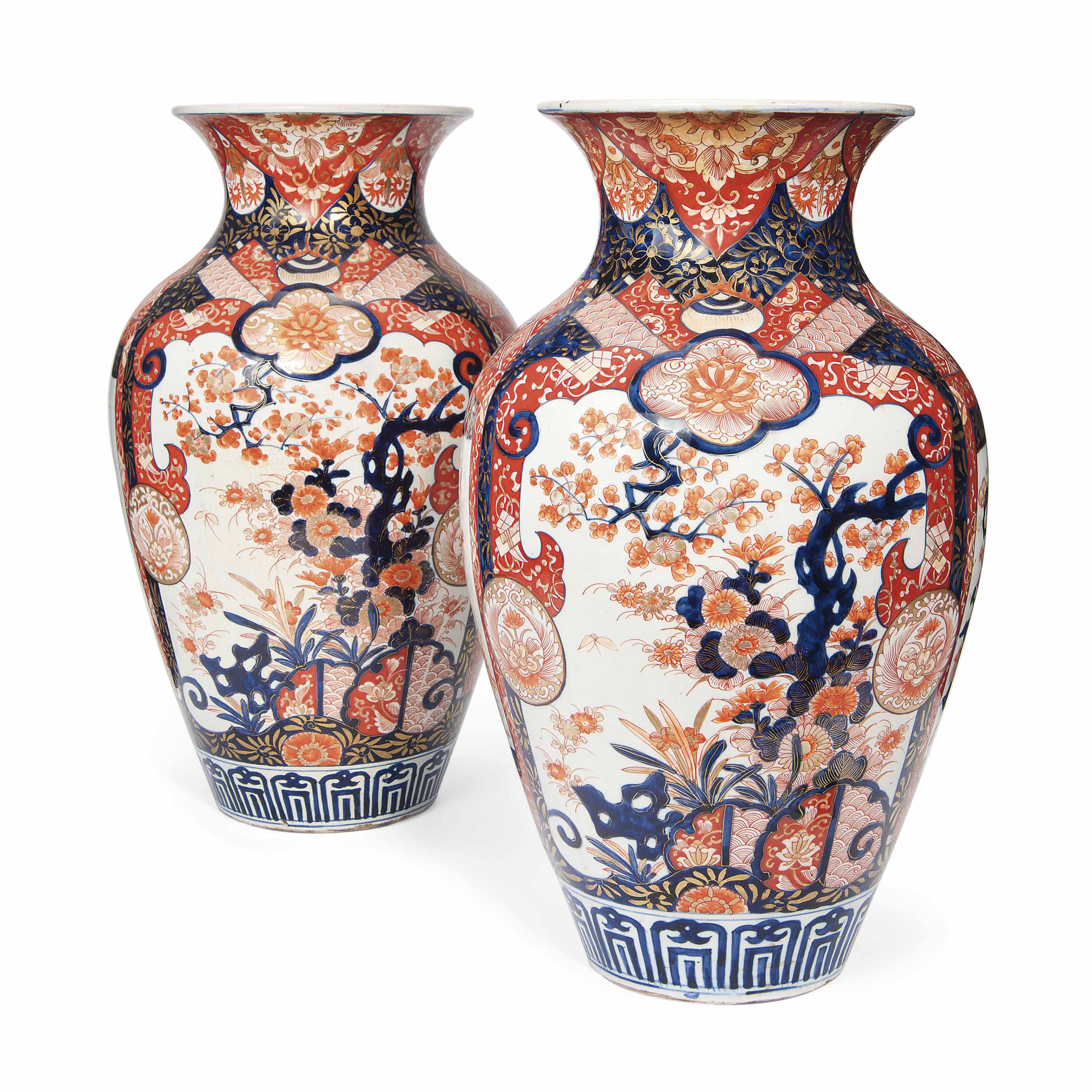 A PAIR OF LARGE JAPANESE IMARI VASES , MEIJI PERIOD (18681912) Christie's
