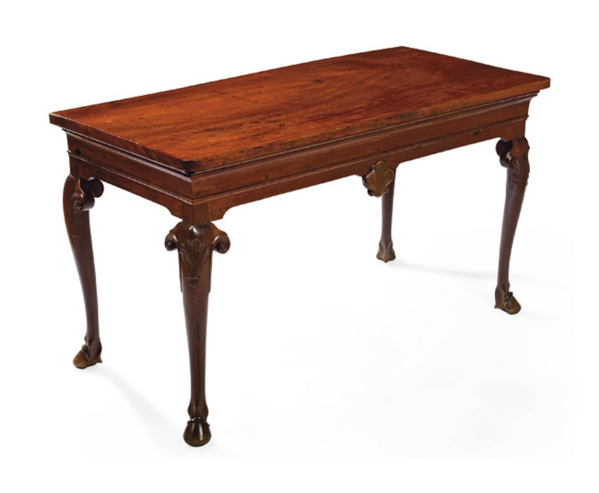 AN IRISH MAHOGANY SIDE TABLE