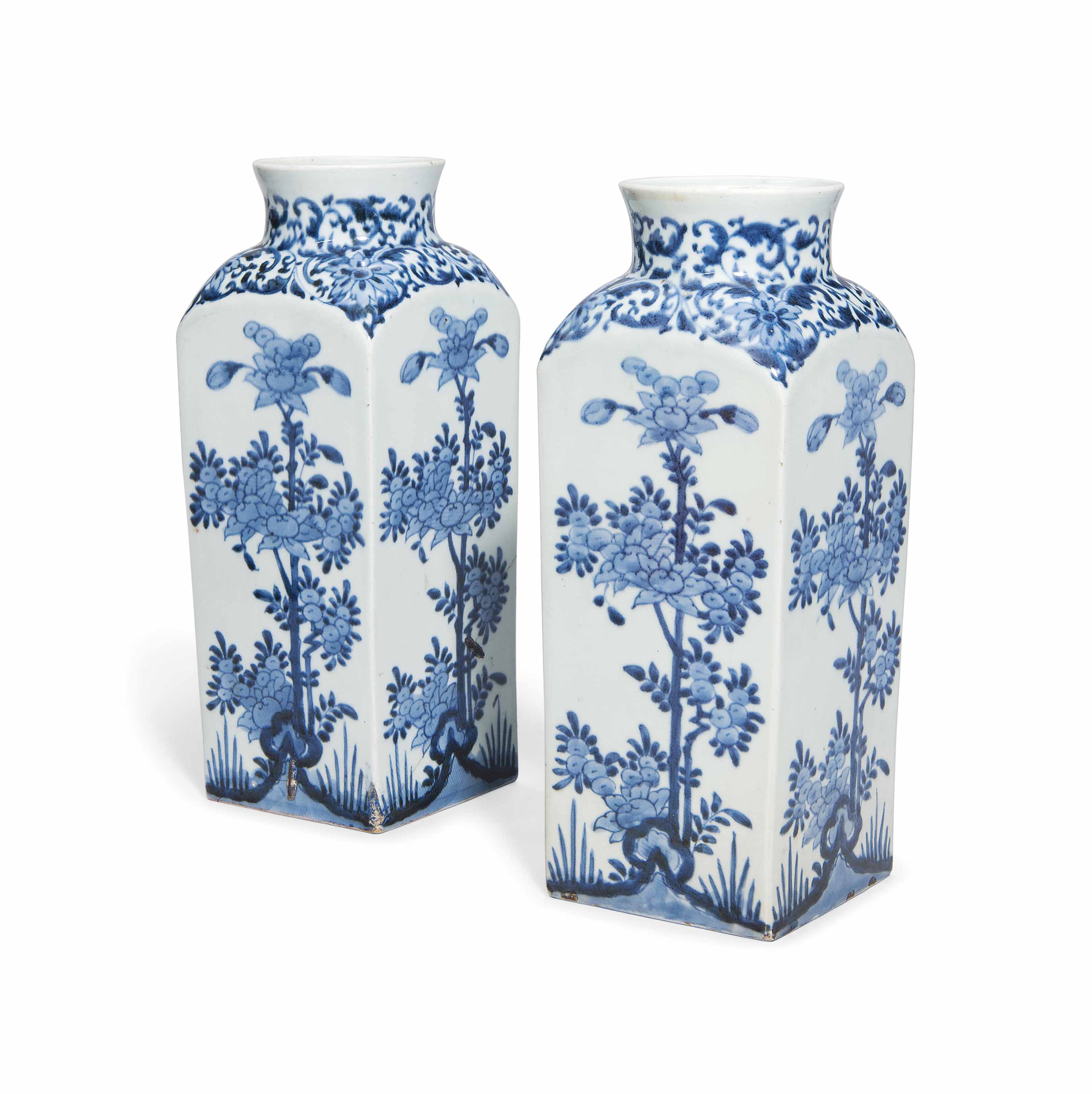 A PAIR OF JAPANESE ARITA BLUE AND WHITE SQUARE VASES , CIRCA 1700