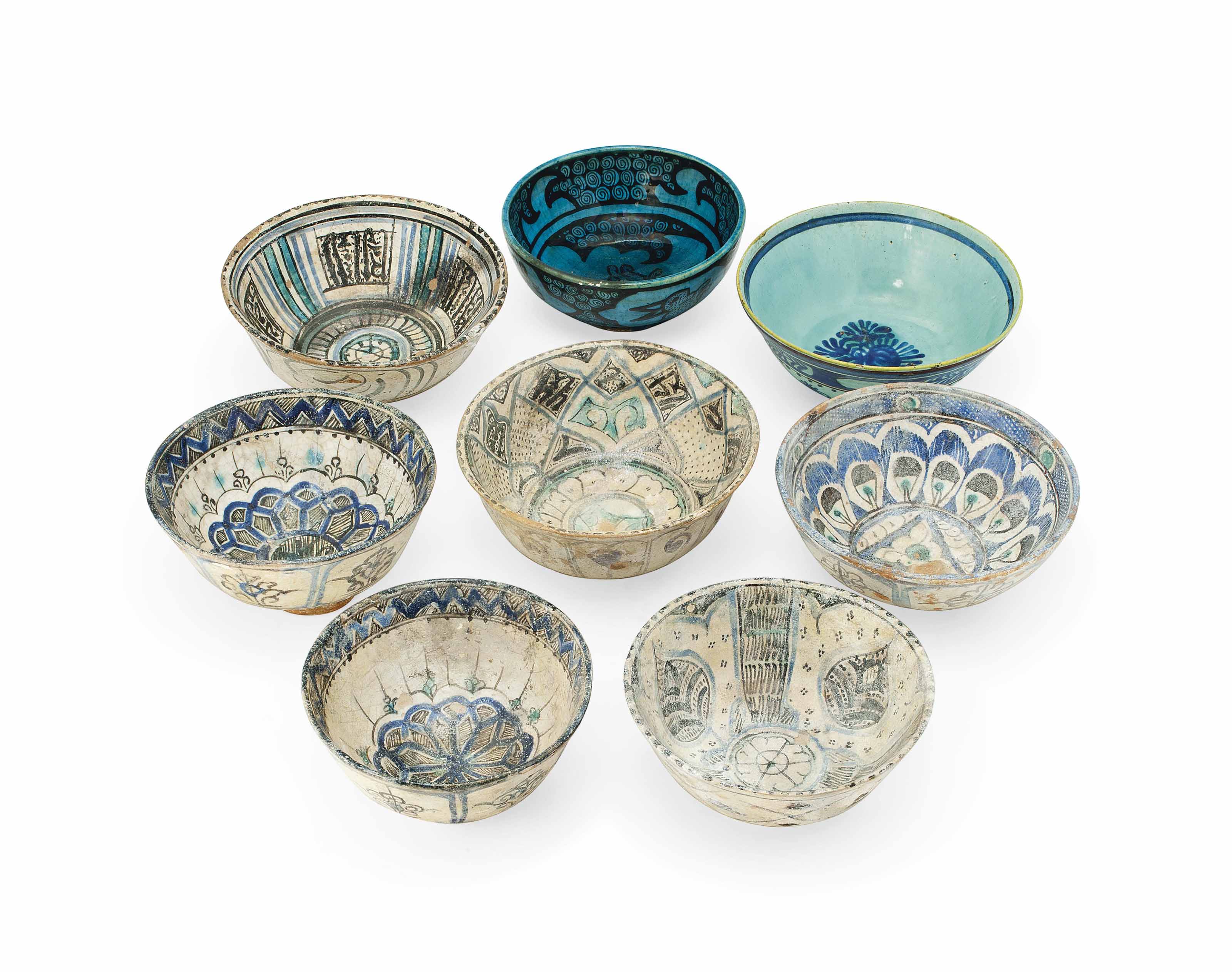A GROUP OF TIMURID POTTERY BOWLS , CENTRAL ASIA, CIRCA 15TH CENTURY AND