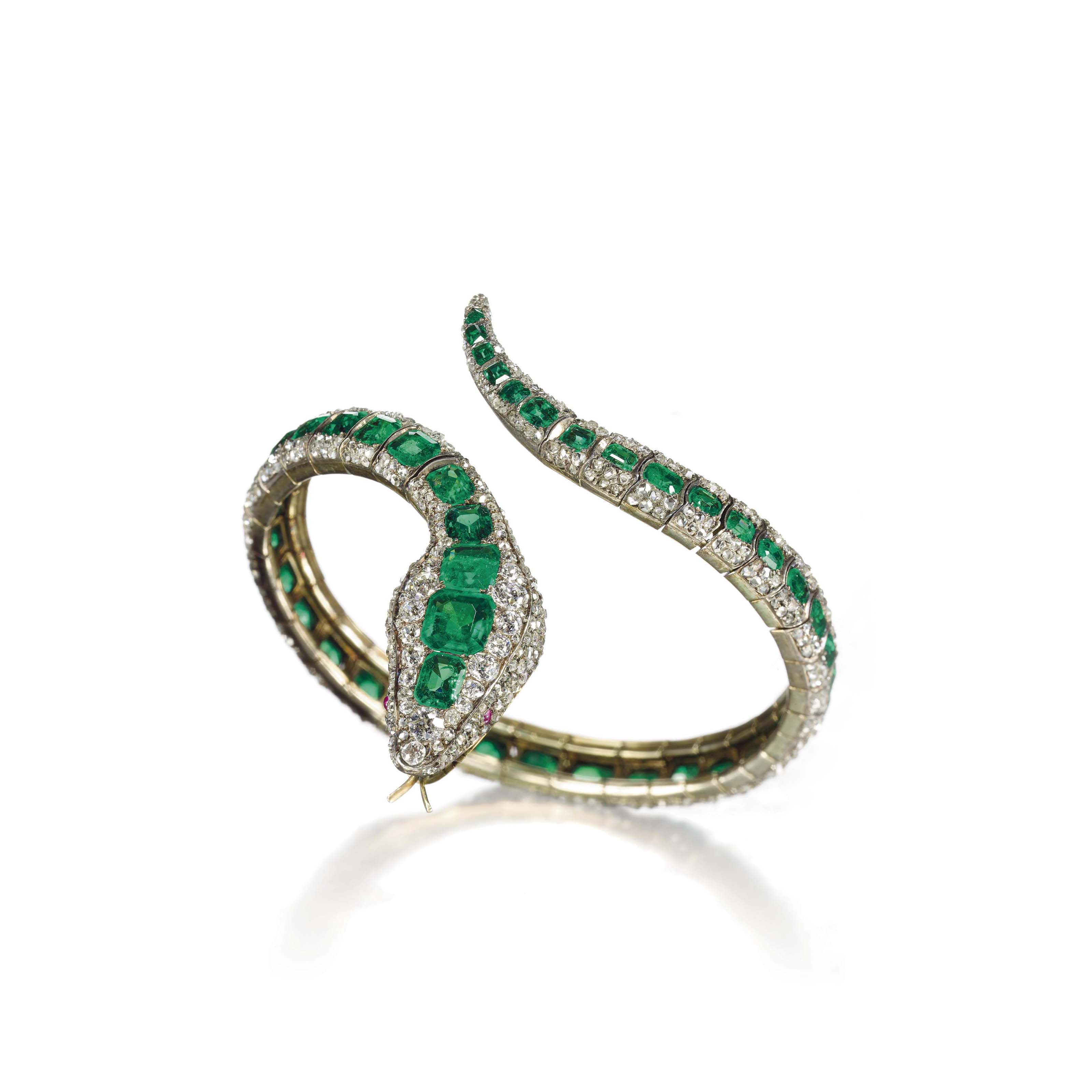 AN ANTIQUE EMERALD AND DIAMOND BANGLE | Christie's