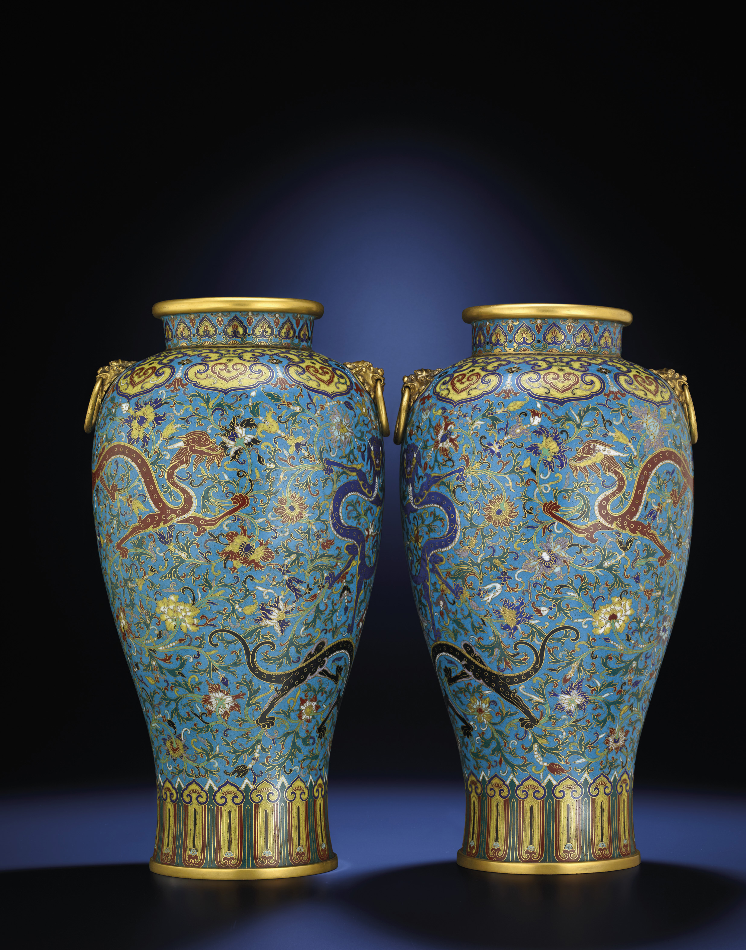 乾隆太平景象掐丝琺瑯両耳尊瓶 景徳鎮  陶磁器  現代工芸品 美術品 置物 乾隆太平景象掐丝琺瑯両耳尊瓶 景徳鎮 陶磁器 現代工芸