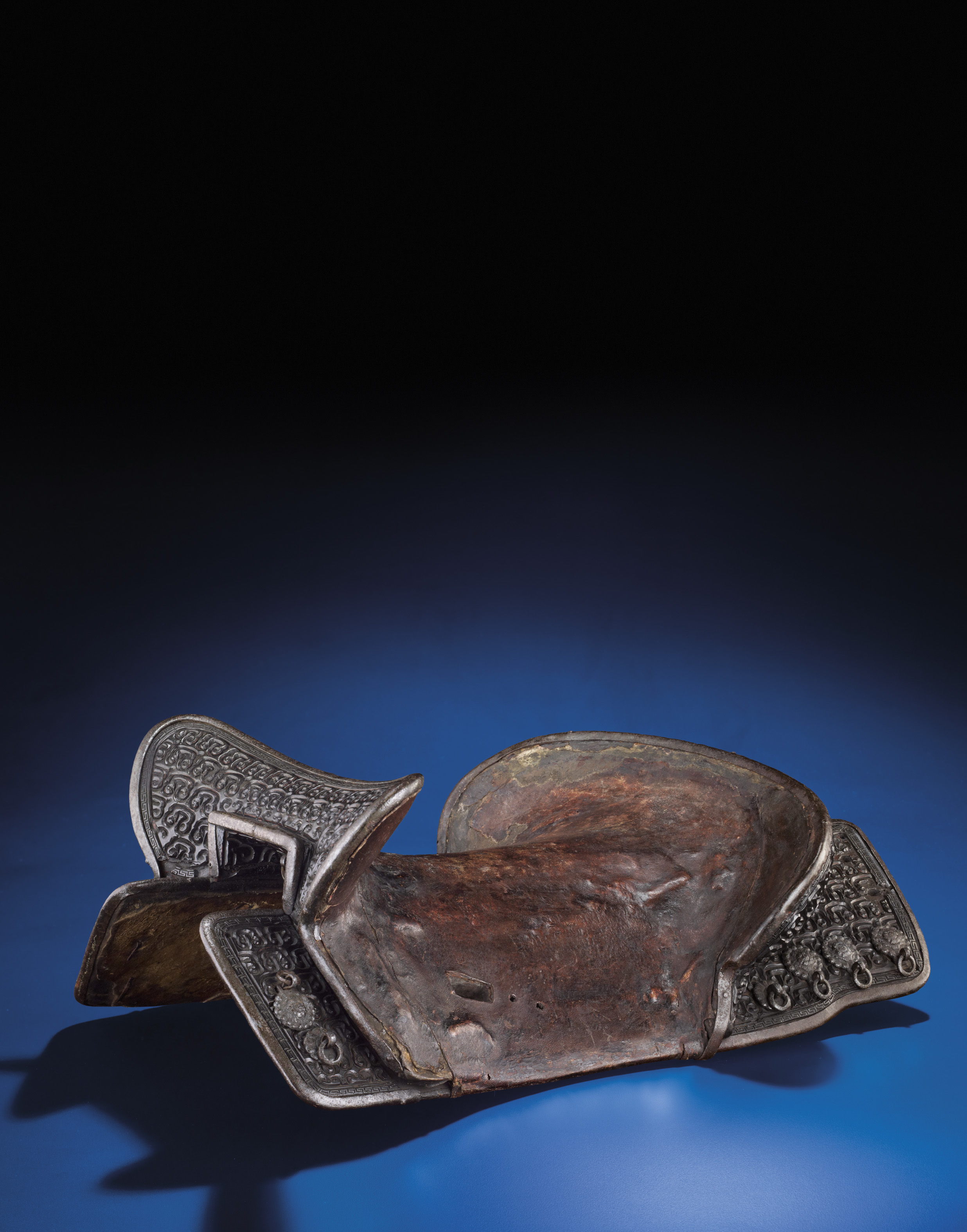 明十六世紀剔犀如意雲紋大盤, MING DYNASTY, 16TH CENTURY