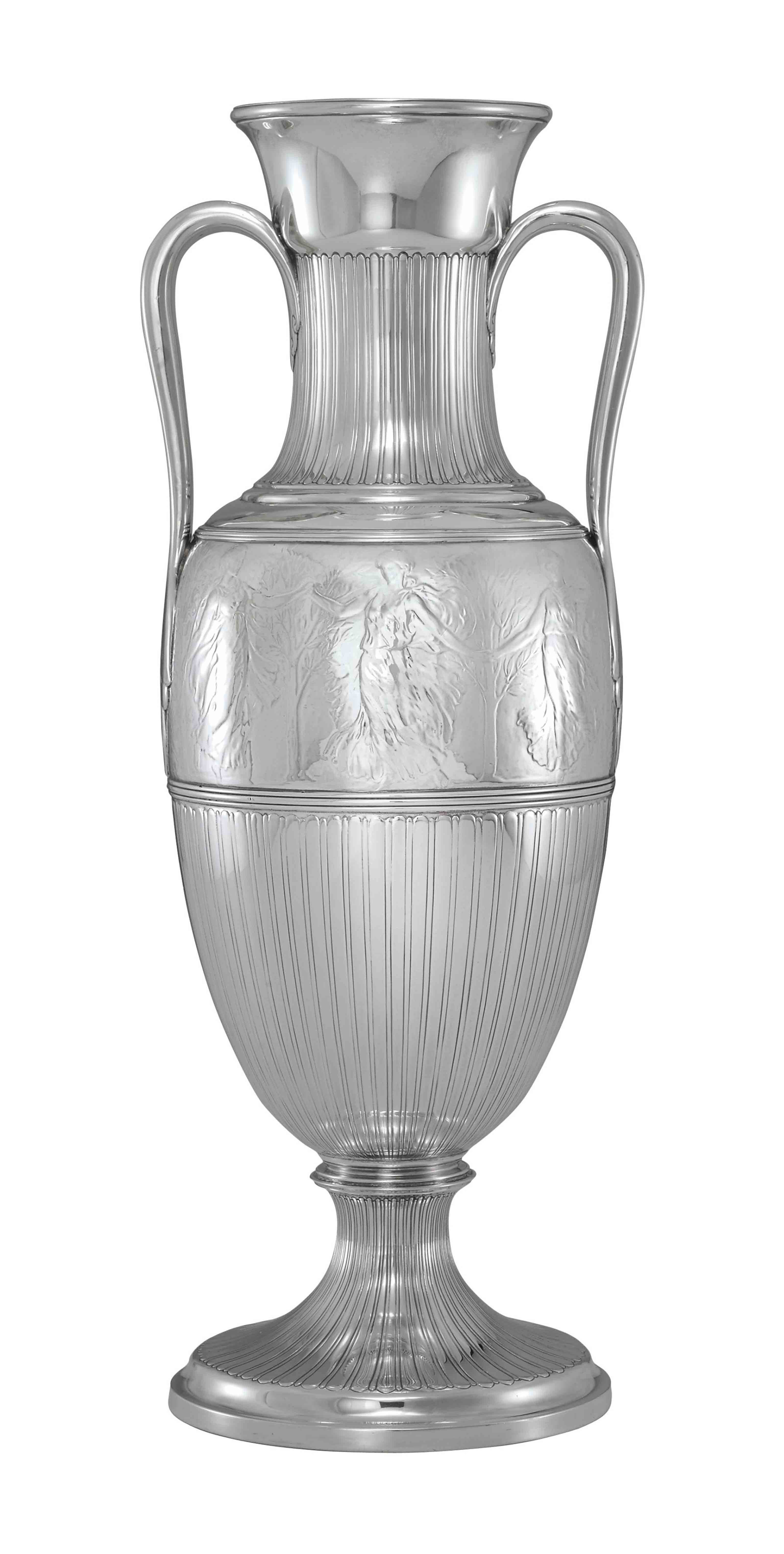 A SILVER VASE , MARK OF TIFFANY & CO., NEW YORK, POST1907 Christie's
