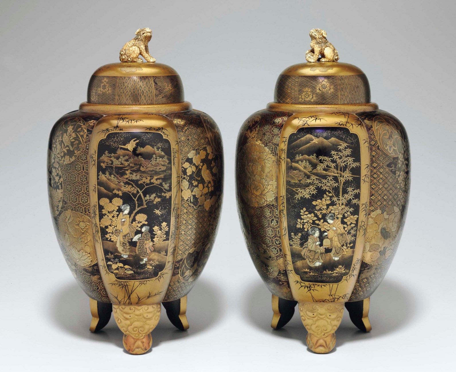 A pair of inlaidlacquer vases and covers , MEIJI PERIOD (LATE 19TH