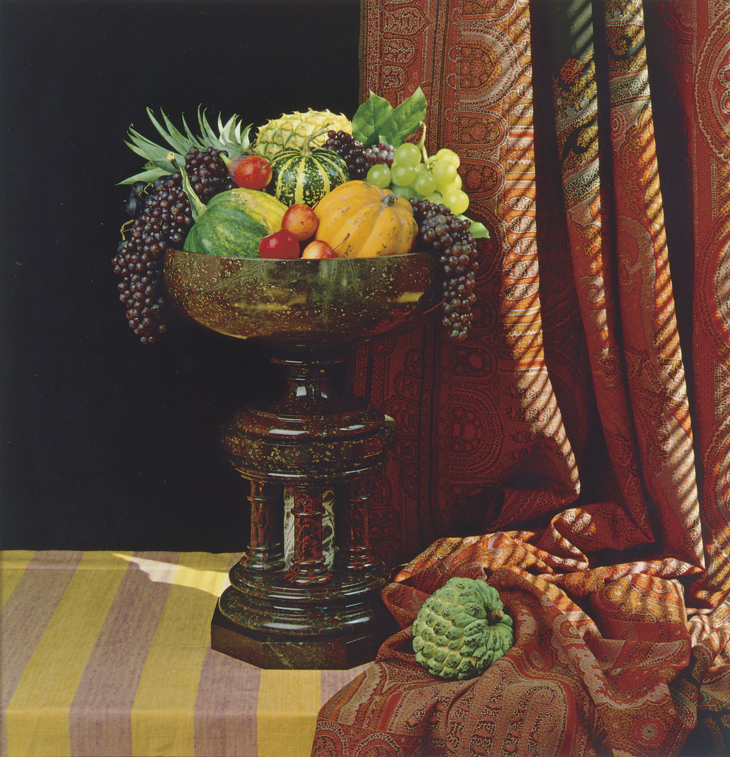 ROBERT MAPPLETHORPE (1946-1989) , Fruit and Urn, 1987 ...