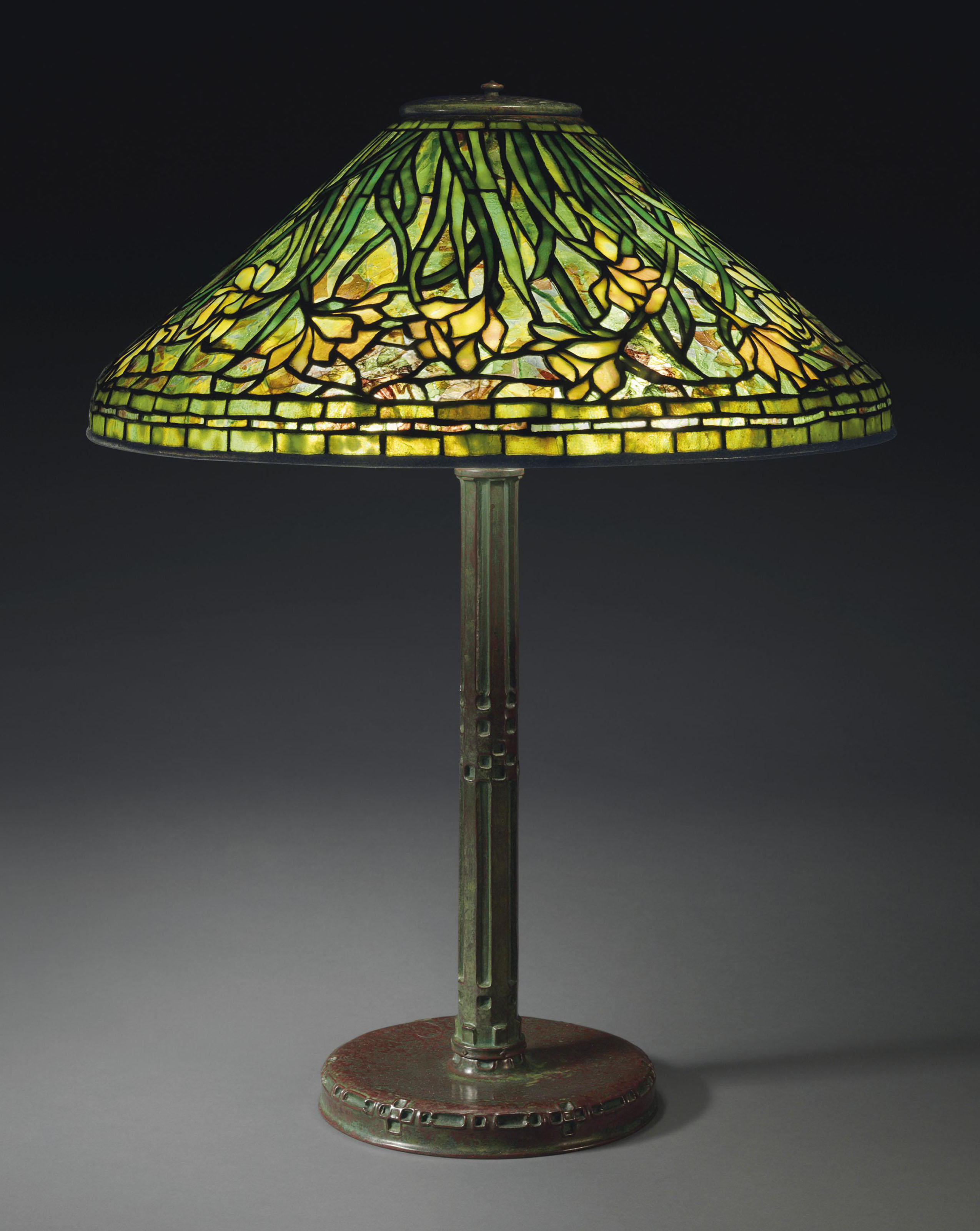 TIFFANY STUDIOS , A 'DAFFODIL' TABLE LAMP, CIRCA 1910 ...