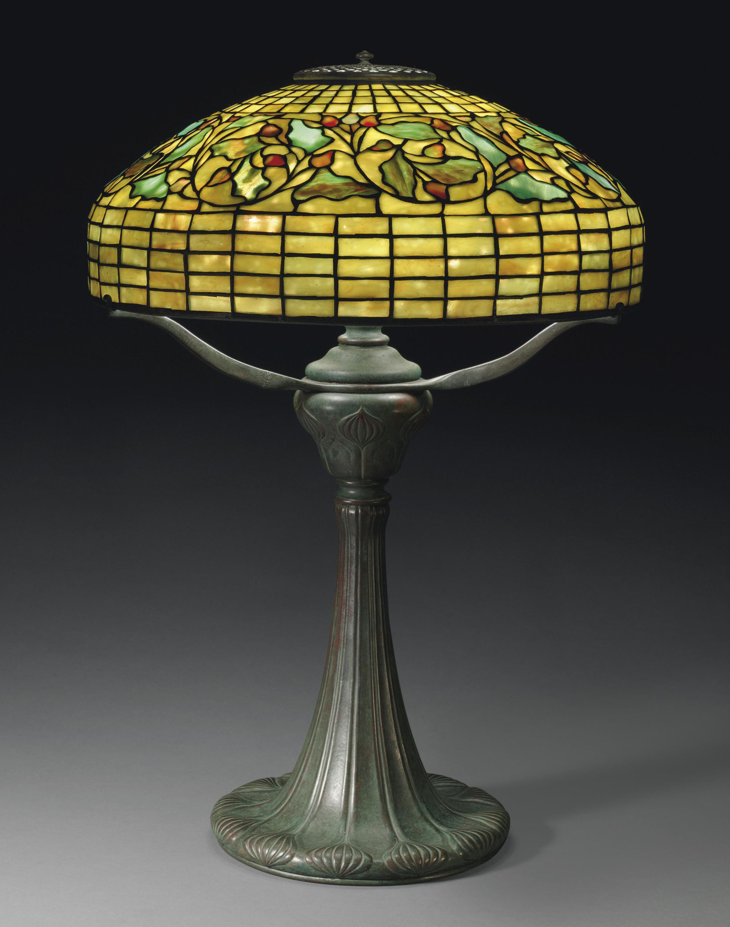 ステンドグラス　THE LAMPS OF TIFFANY STUDIOS TIFFANY STUDIOS , A 'SPIDER' TABLE LAMP, CIRCA 1910 | Christie's
