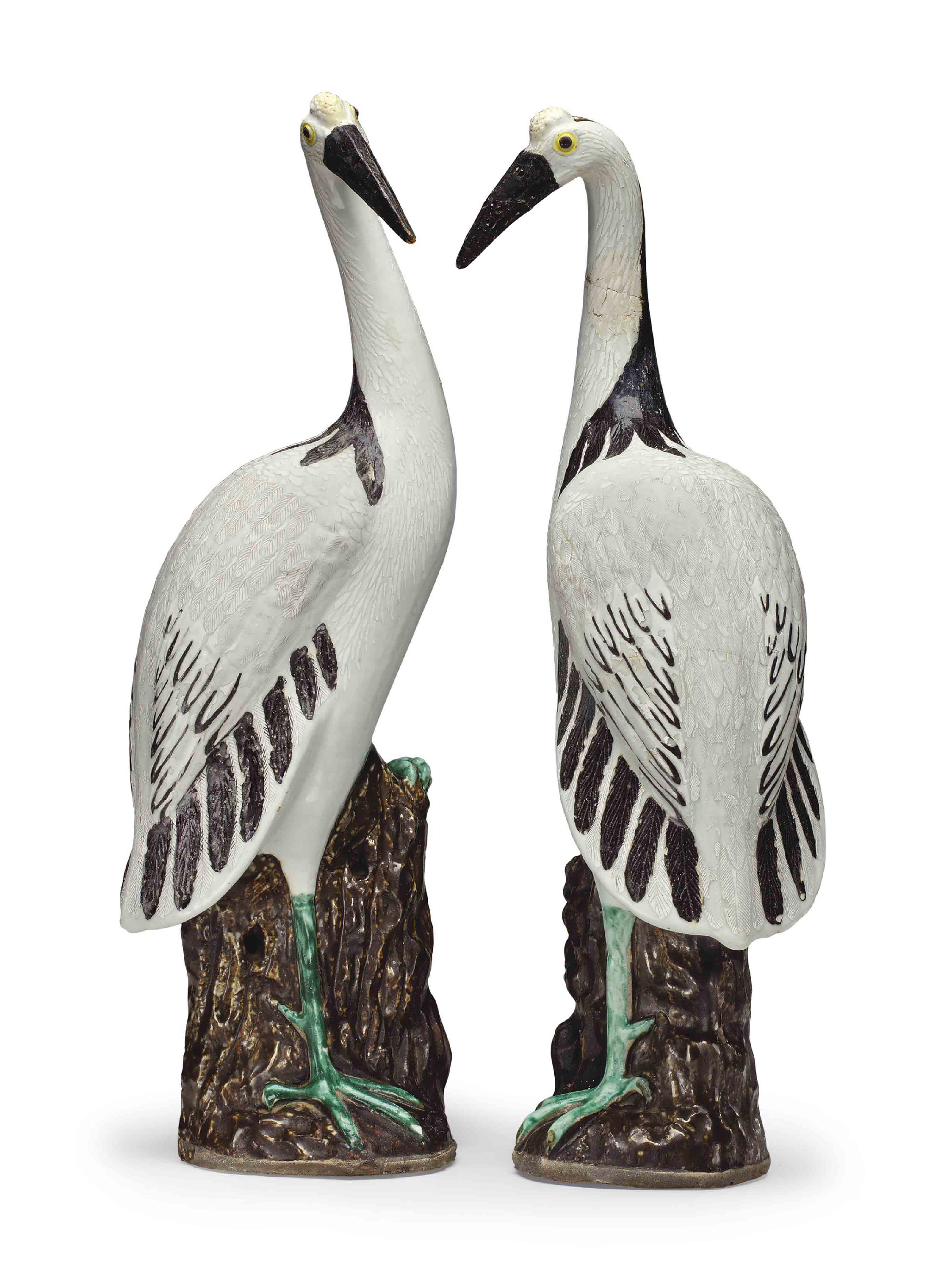 A LARGE PAIR OF CHINESE EXPORT CRANES