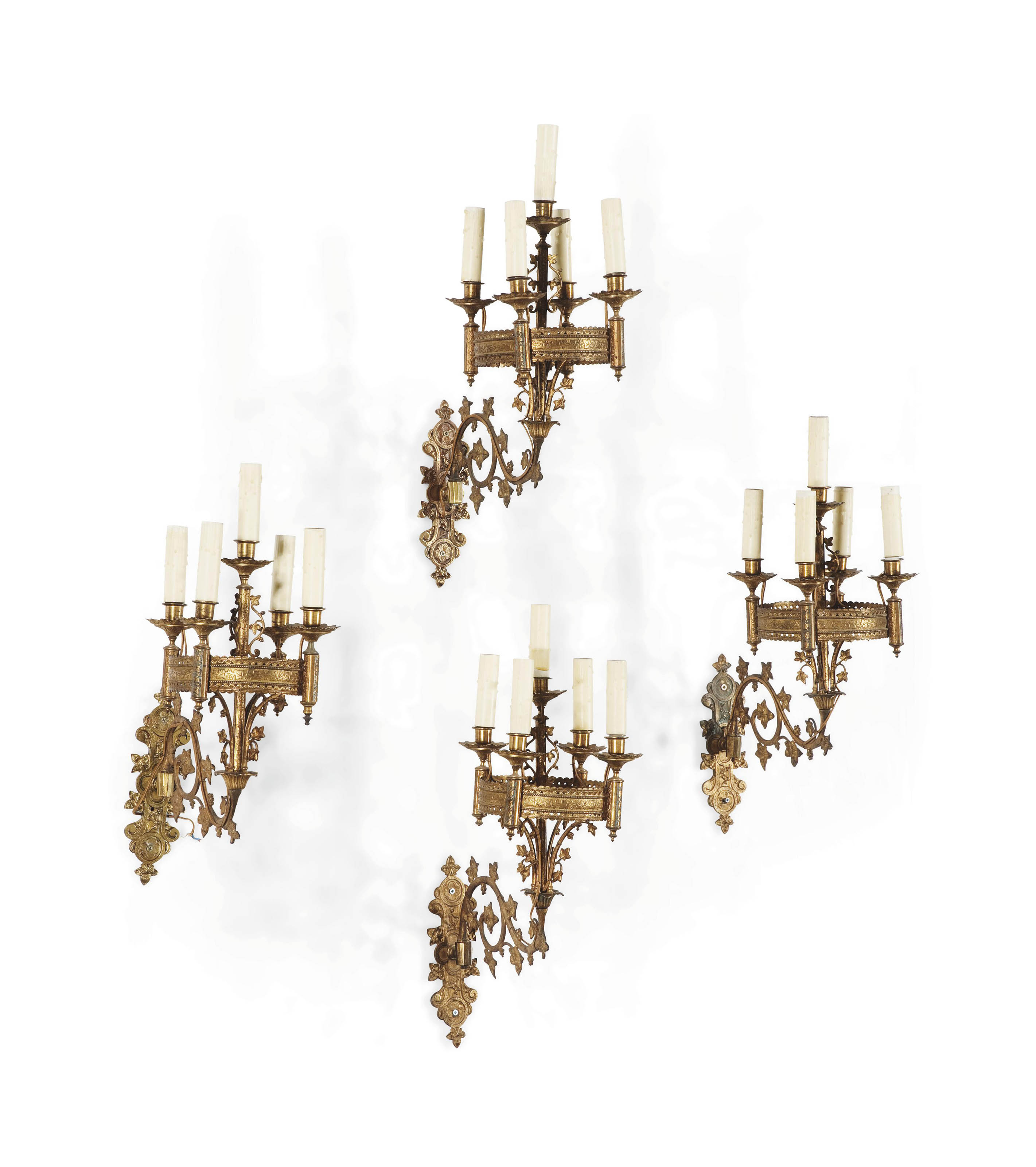 SUITE DE QUATRE  APPLIQUES DE STYLE NEO GOTHIQUE  FIN DU 