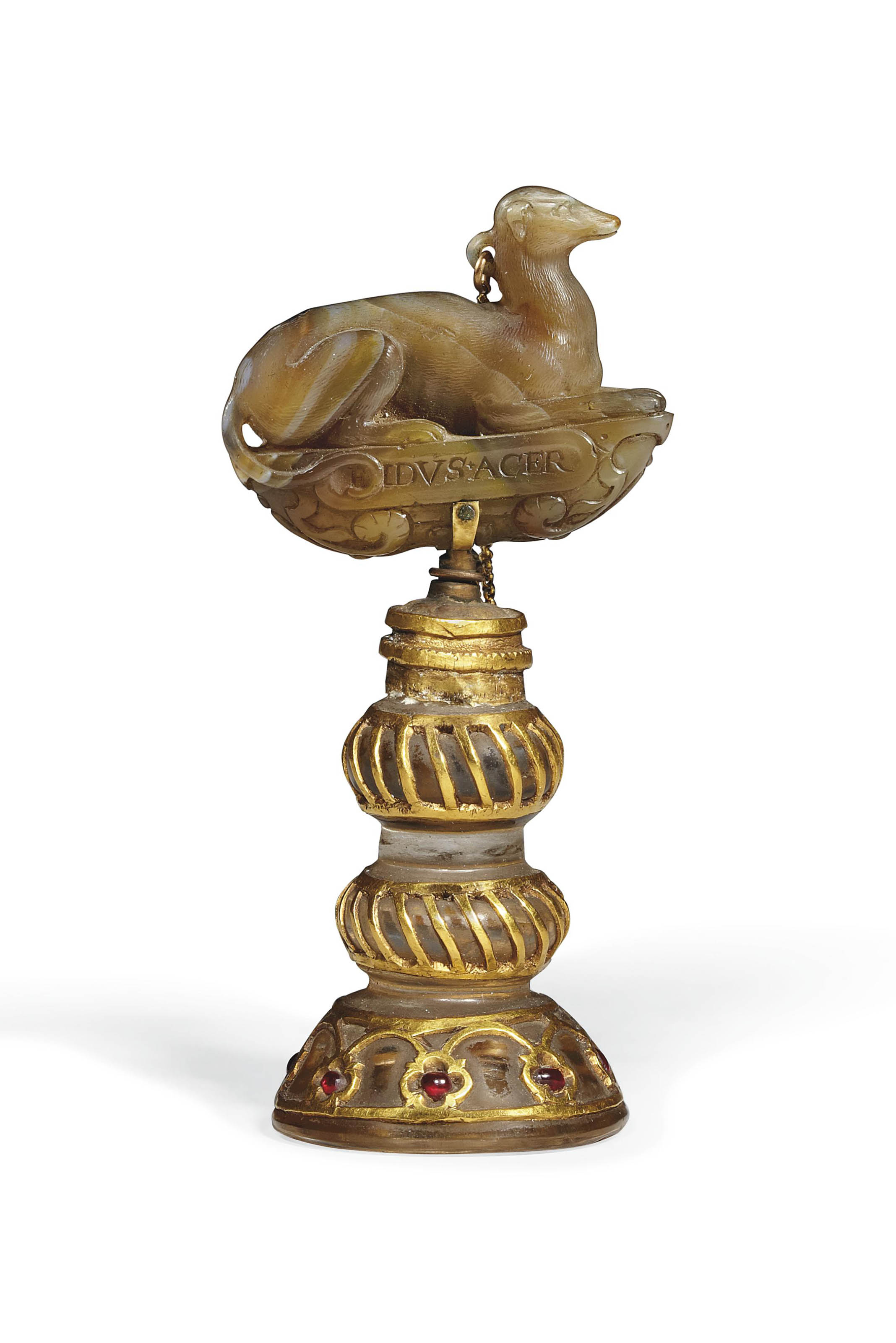OBJET DE CURIOSITE EN AGATE REPRESENTANT UN LEVRIER COUCHE ...