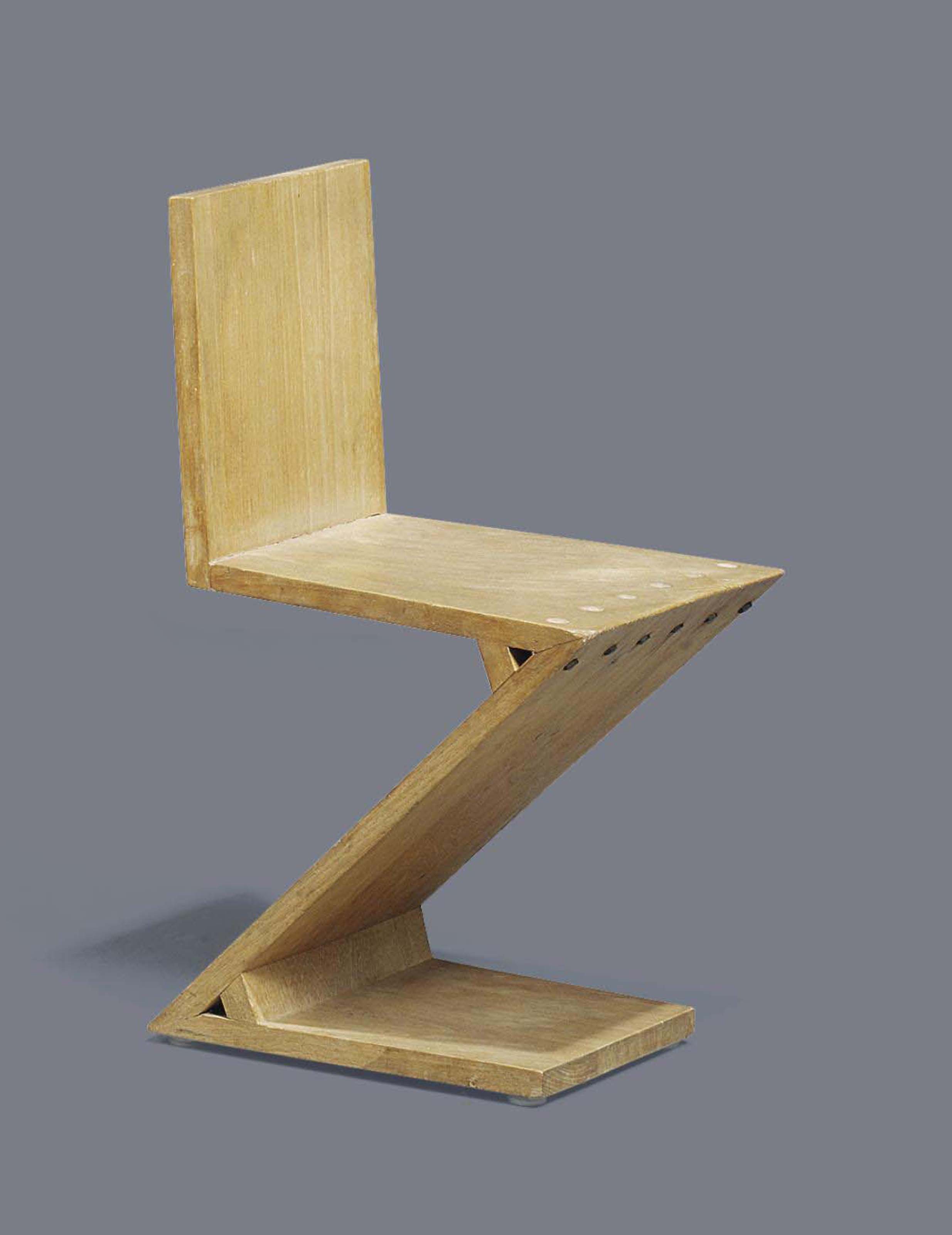 CHILD'S 'ZIG ZAG' CHAIR, DESIGNED 1932