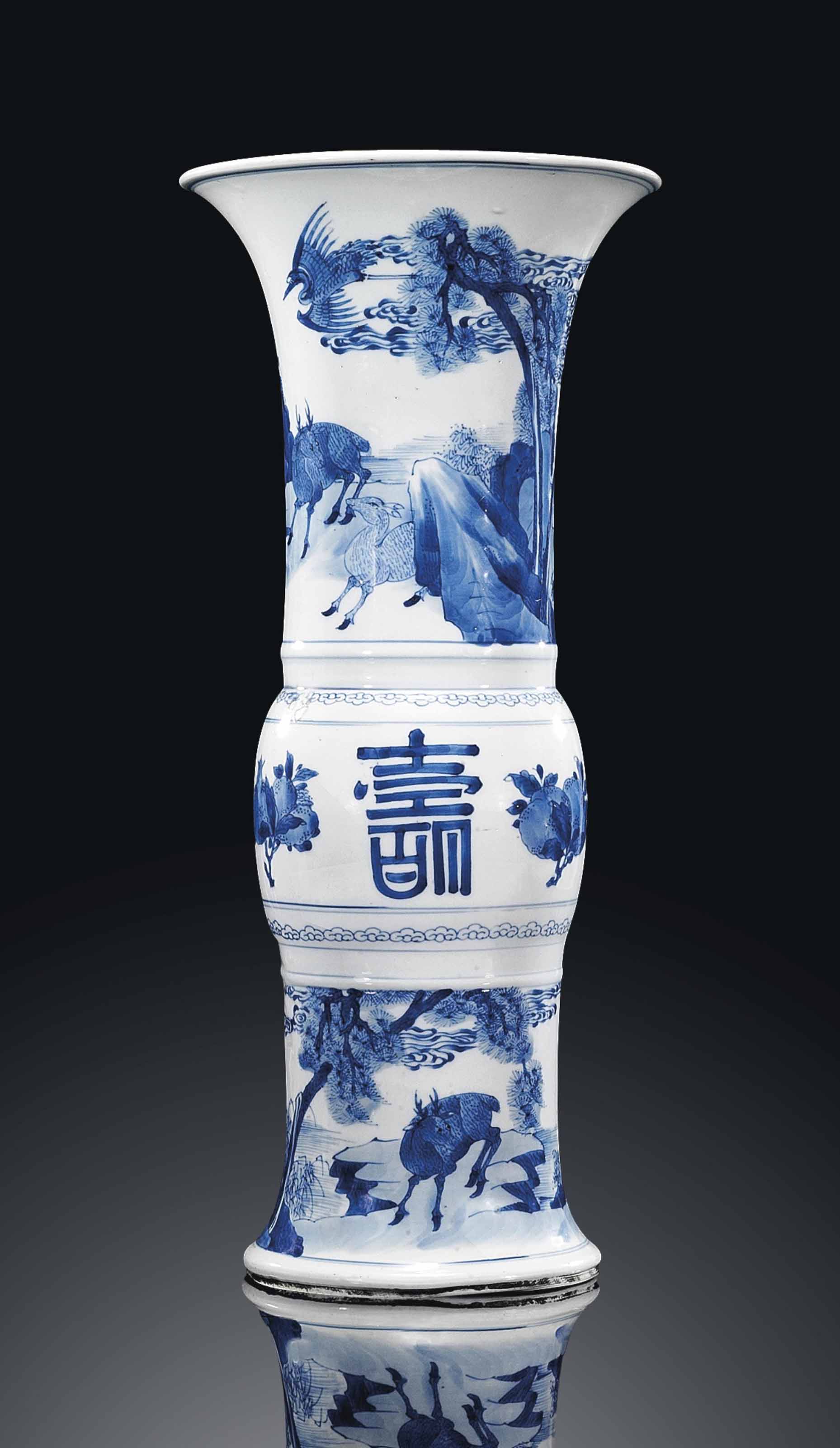 A BLUE AND WHITE BEAKER VASE, GU , KANGXI PERIOD (16621722) Christie's