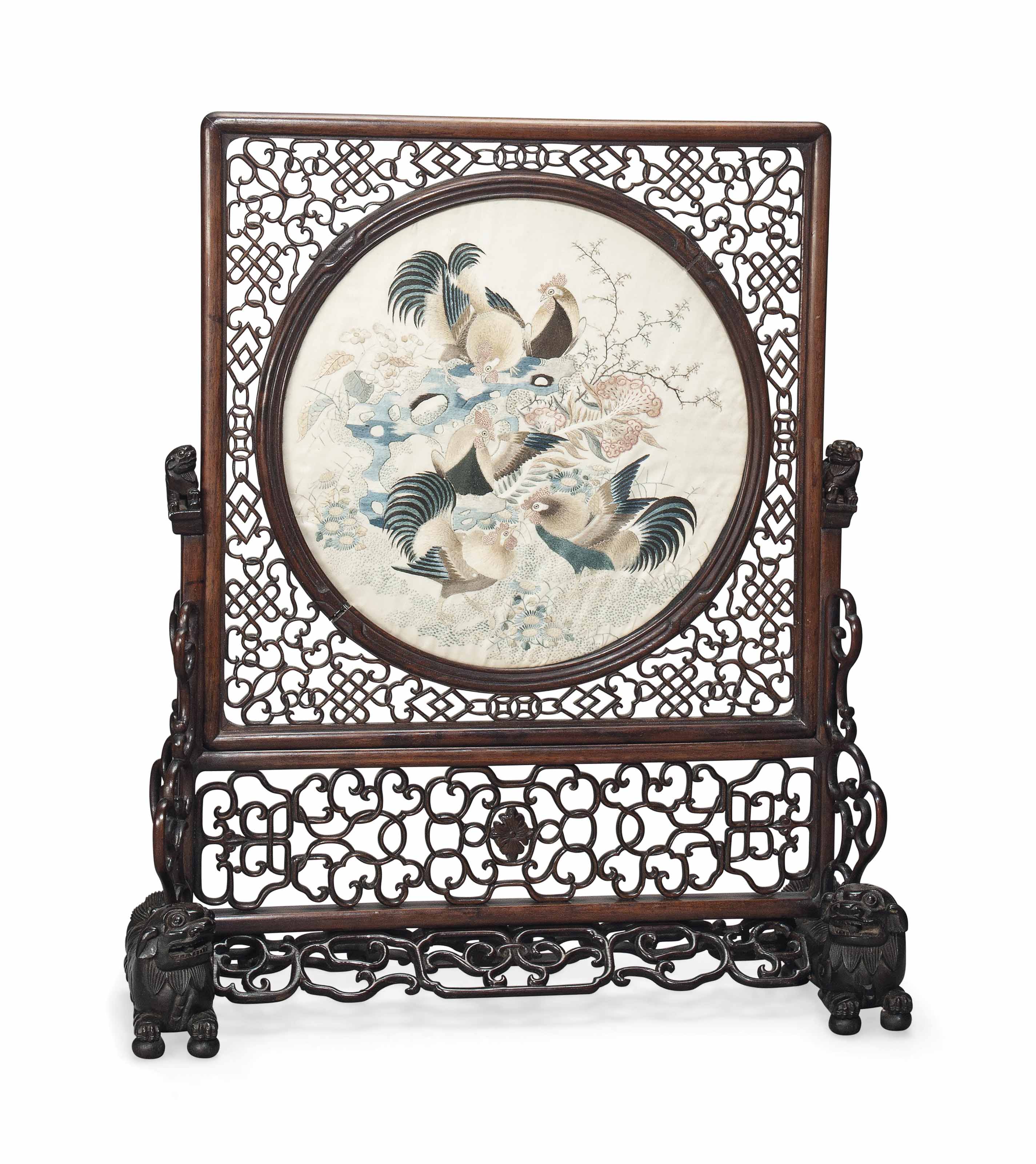 A CHINESE CARVED AND PIERCED HARDWOOD TABLE SCREEN , 19TH/20TH CENTURY