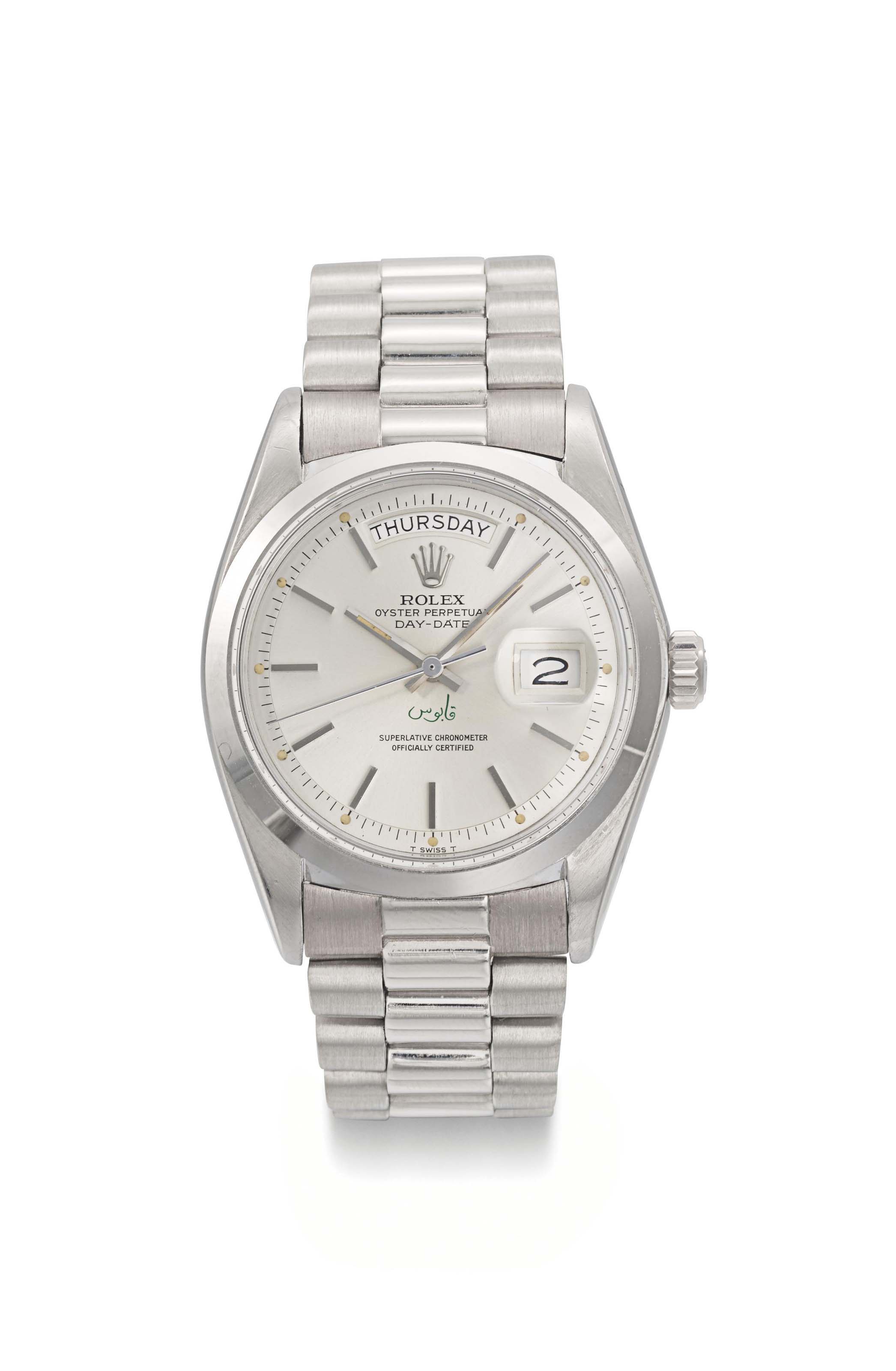 gold automatic wristwatch 