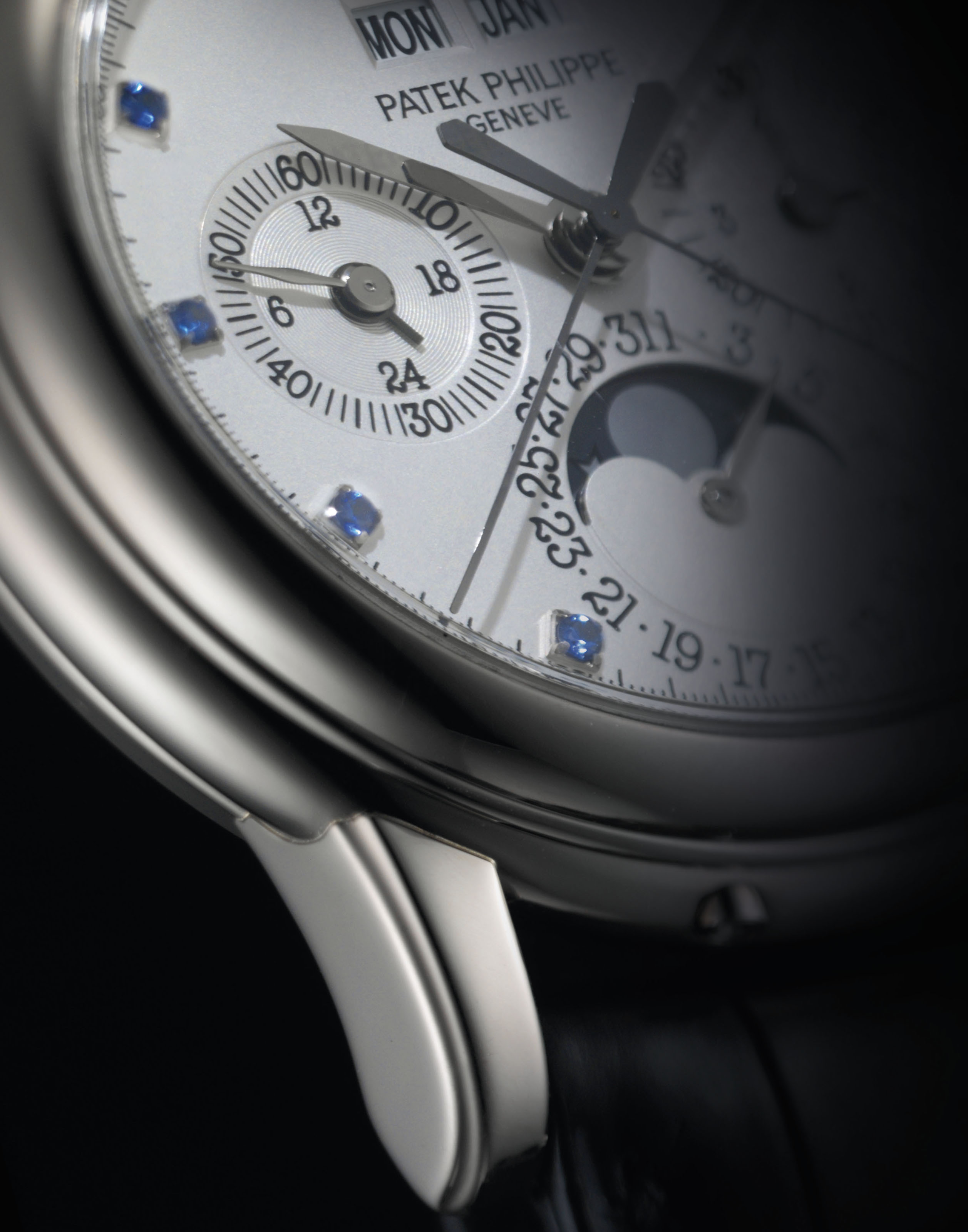 PATEK PHILIPPE A VERY RARE 18K WHITE GOLD PERPETUAL CALENDAR SPLIT 