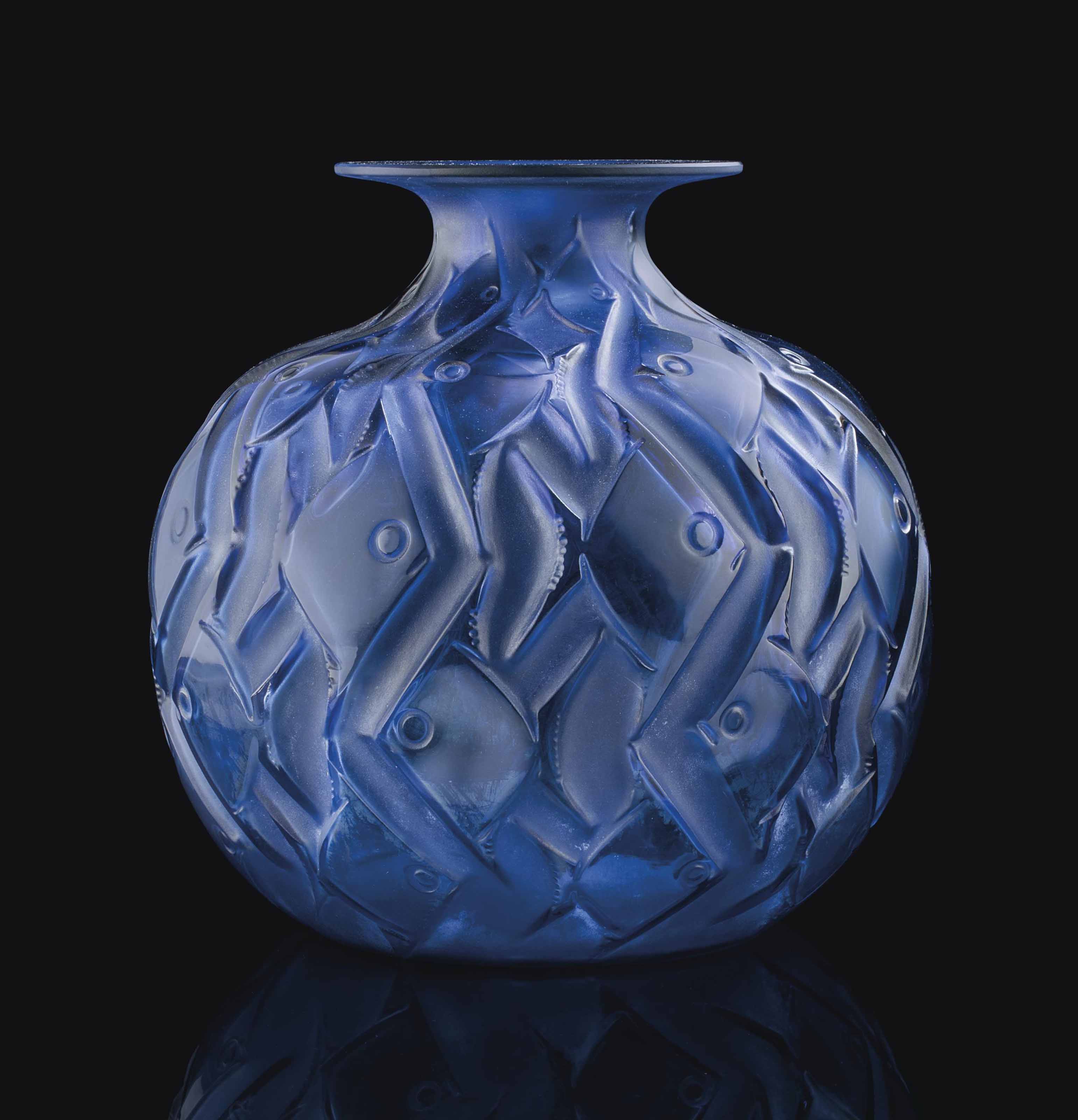 RENE LALIQUE (18601945) , A 'PENTHIEVRE' VASE, MODEL INTRODUCED 1928