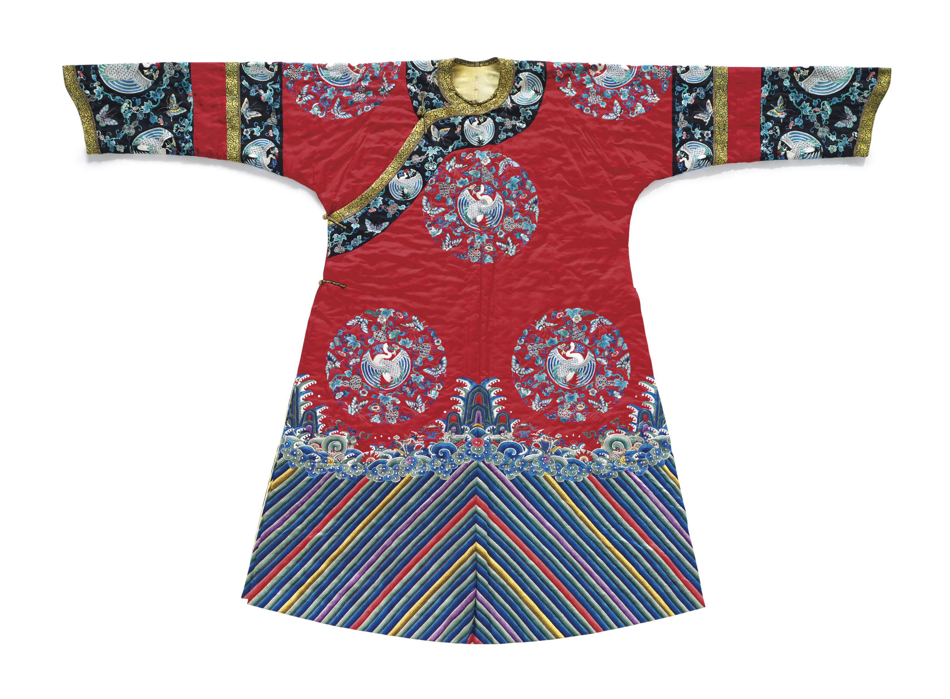A PADDED EMBROIDERED RED SILK WOMAN'S UNOFFICIAL FORMAL WINTER ROBE