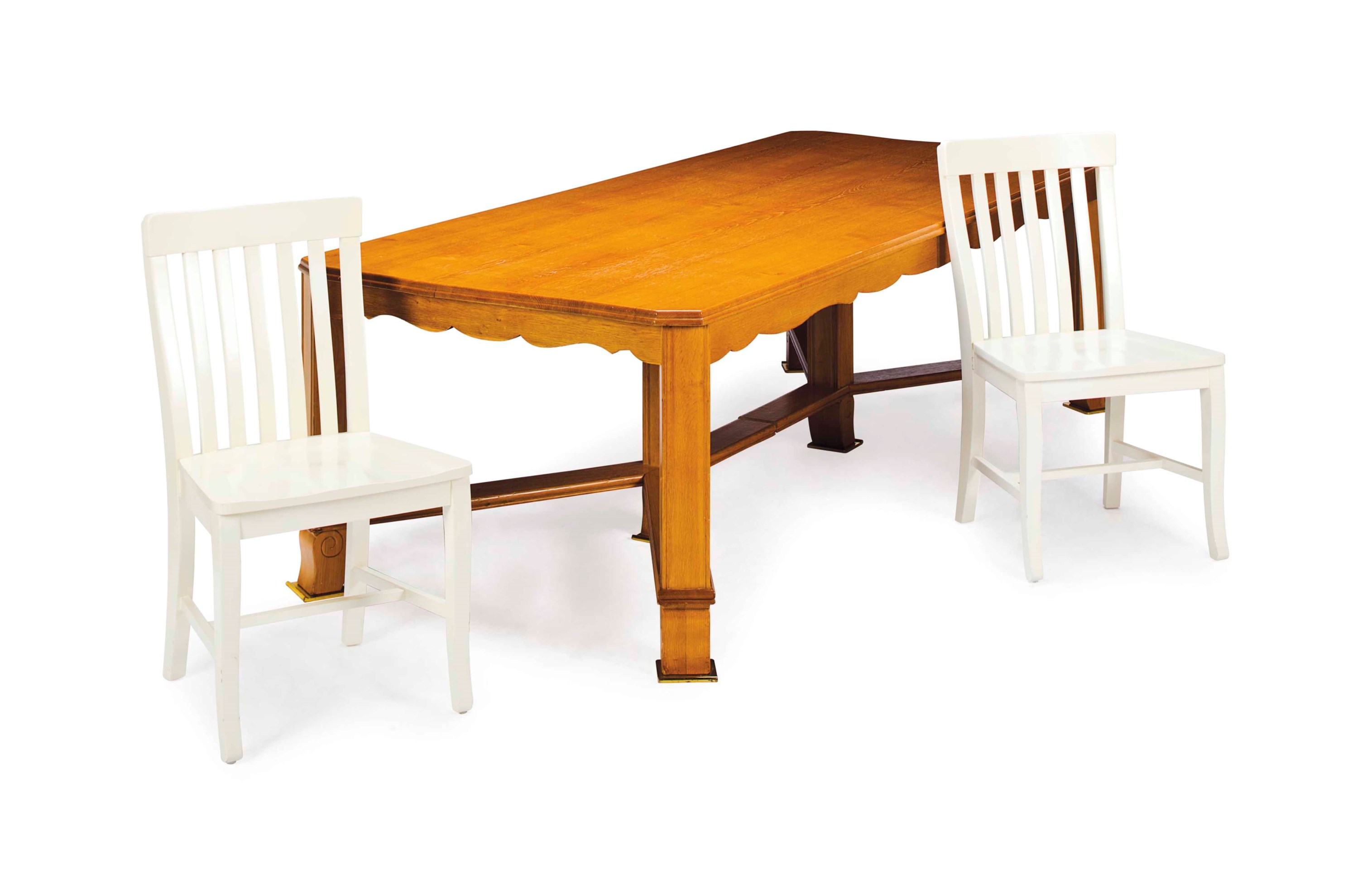 A MODERN OAK DINING TABLE AND A SET OF SIX WHITE-PAINTED DINING CHAIRS,