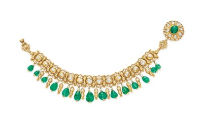 AN ANTIQUE EMERALD, DIAMOND AND GOLD NECKLACE | Christie's