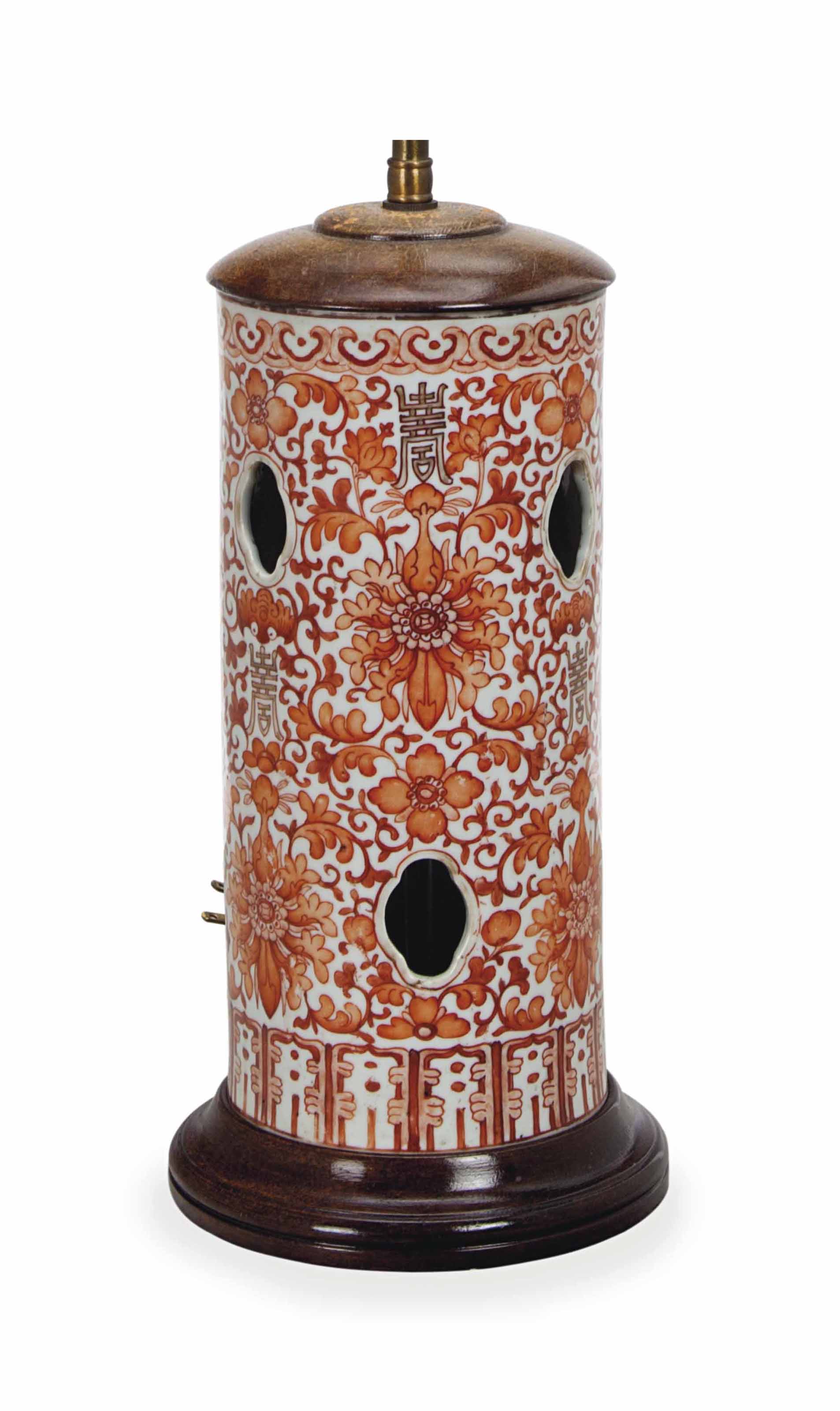 A CHINESE IRONRED AND GILT HAT STAND, MOUNTED AS A LAMP, , 19TH/20TH