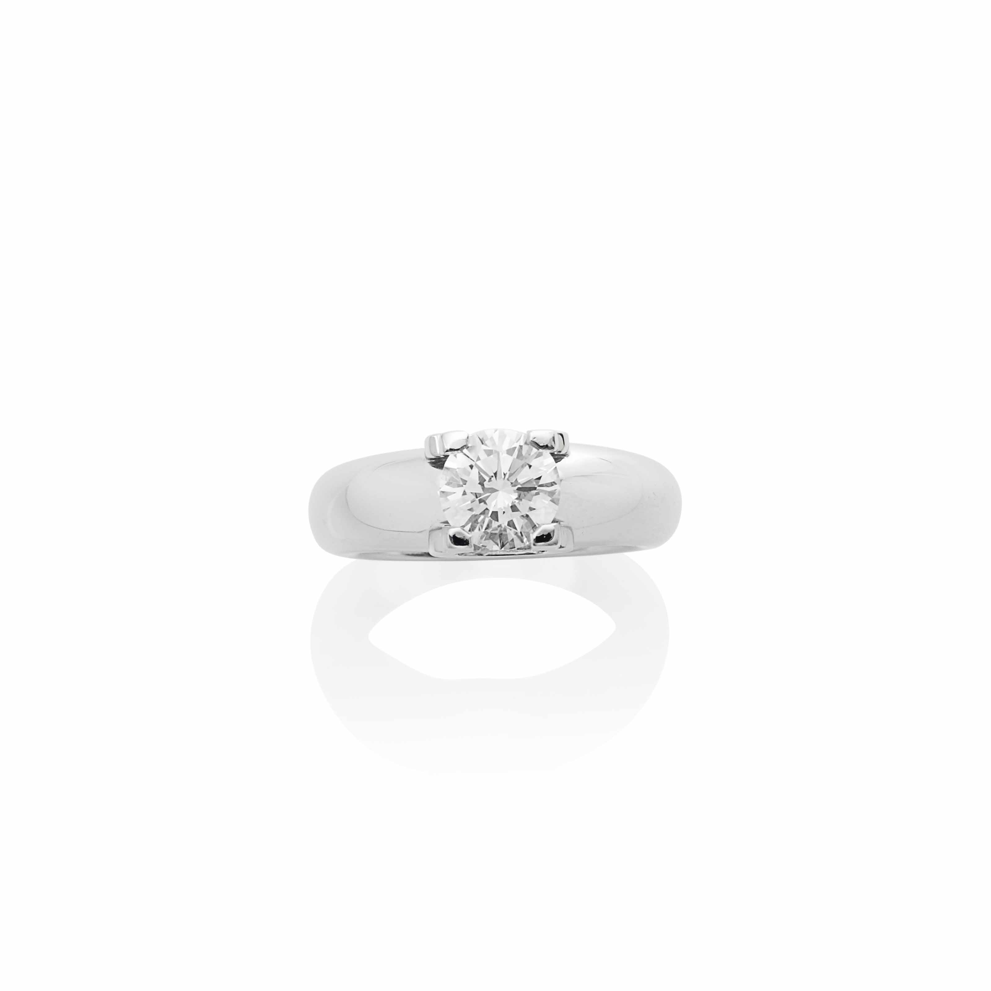 Bague Solitaire Diamant Louis Cartier Par Cartier 2000s